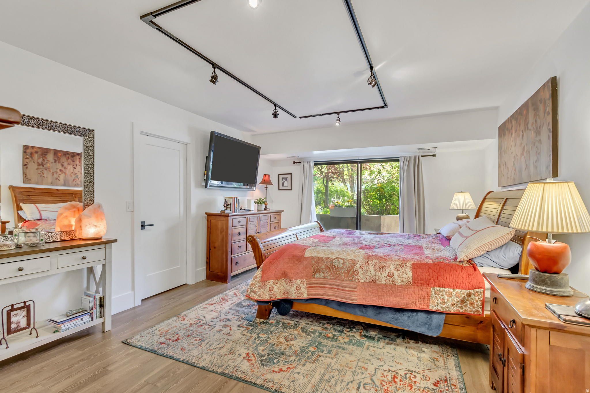OAK CREST GA - Residential