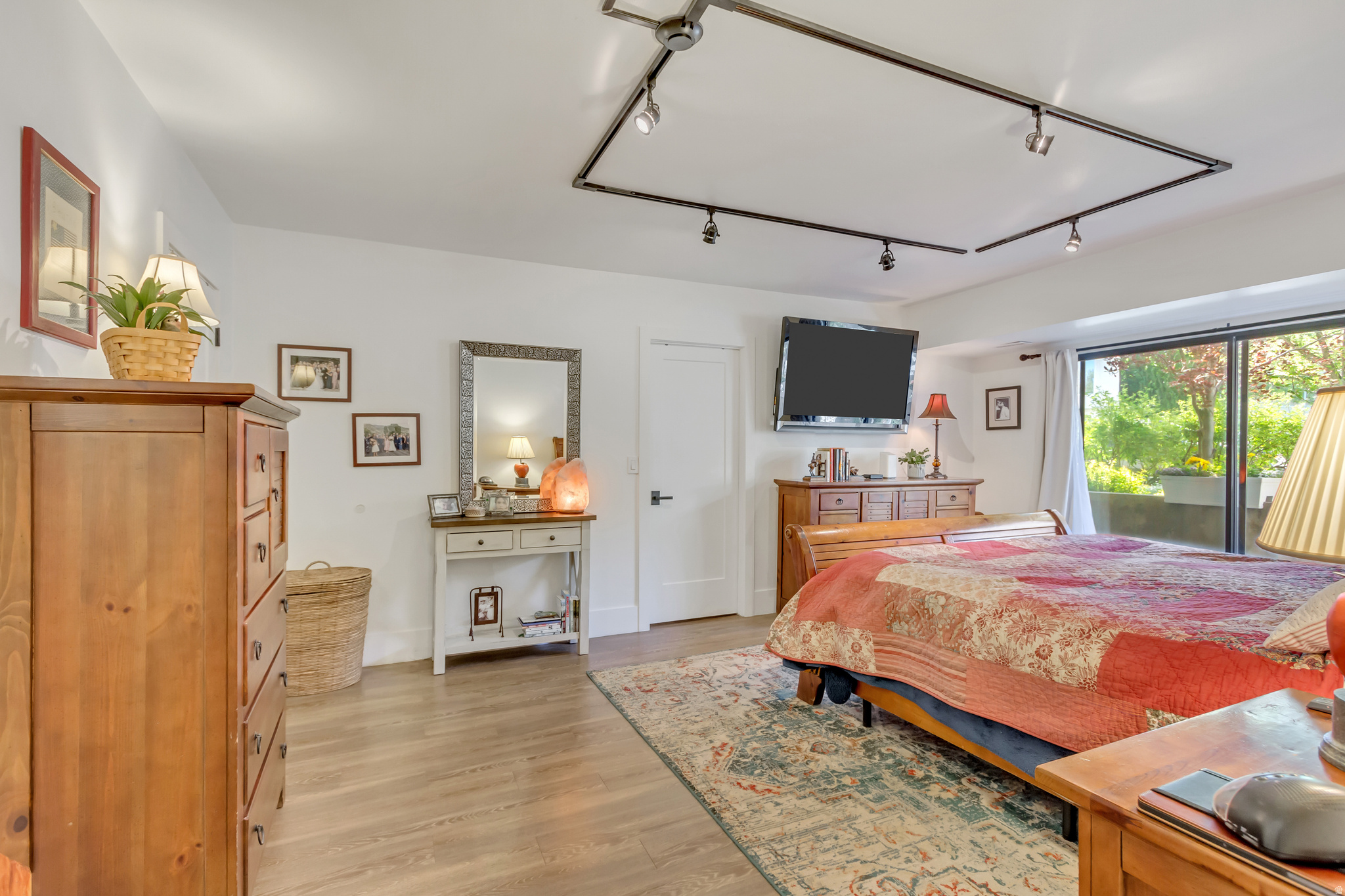 OAK CREST GA - Residential