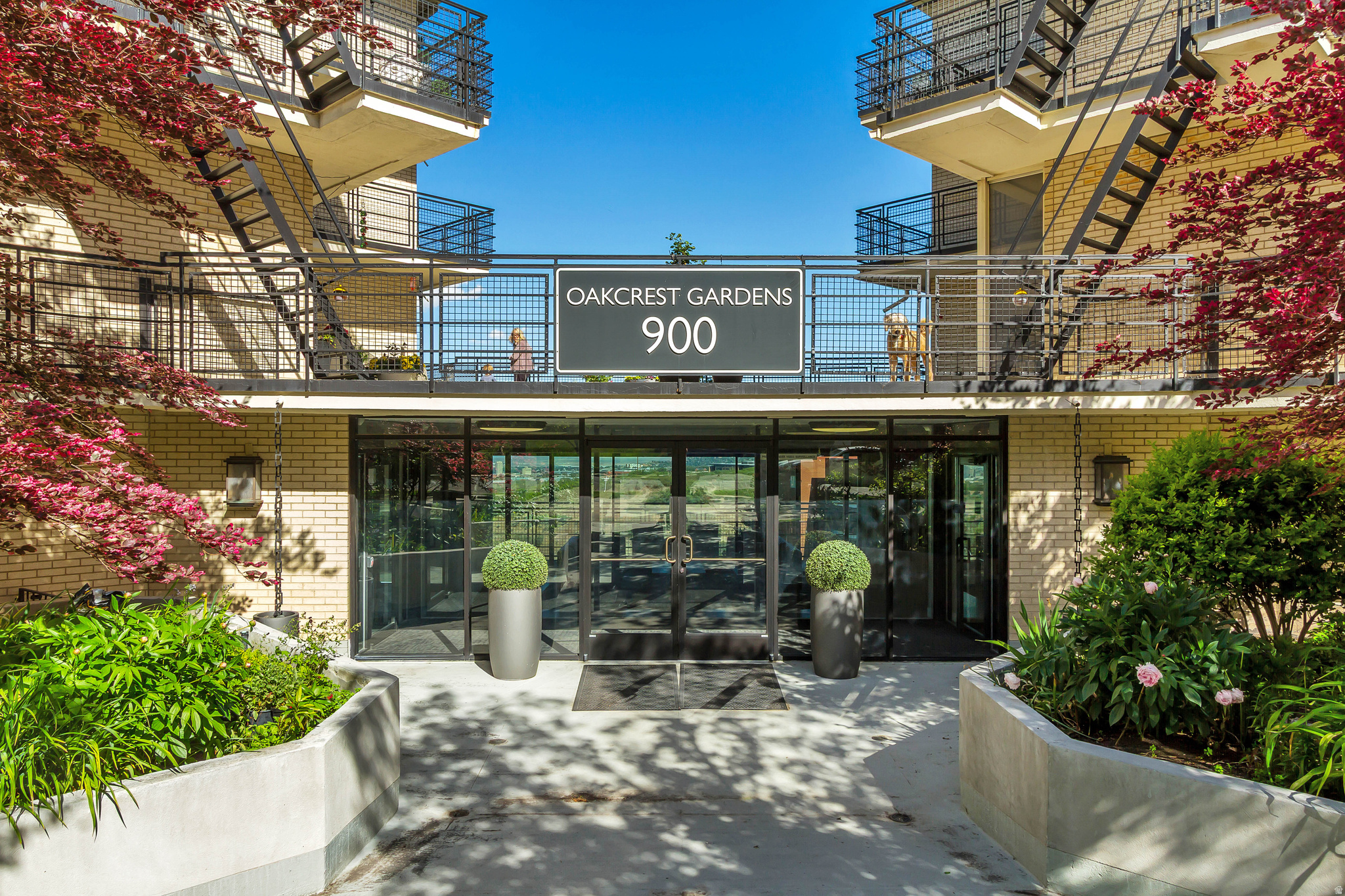 OAK CREST GA - Residential