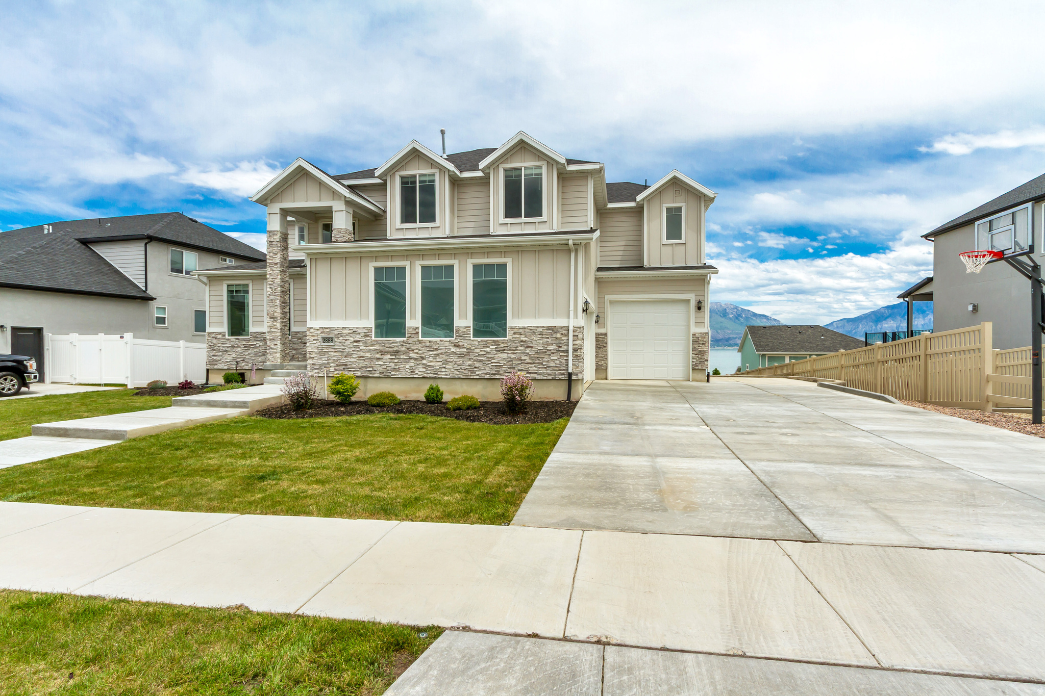 MALLARD BAY - Residential