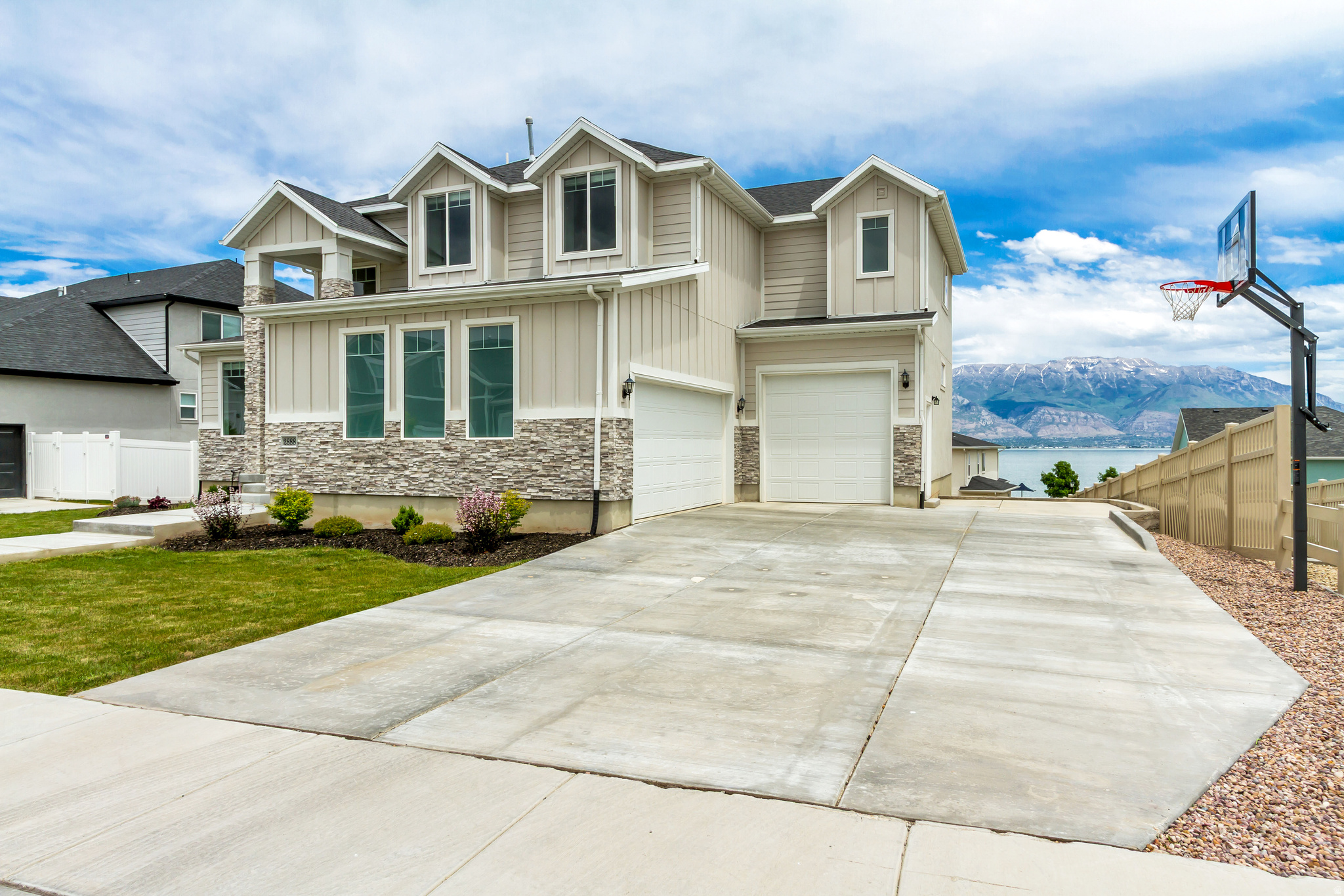 MALLARD BAY - Residential