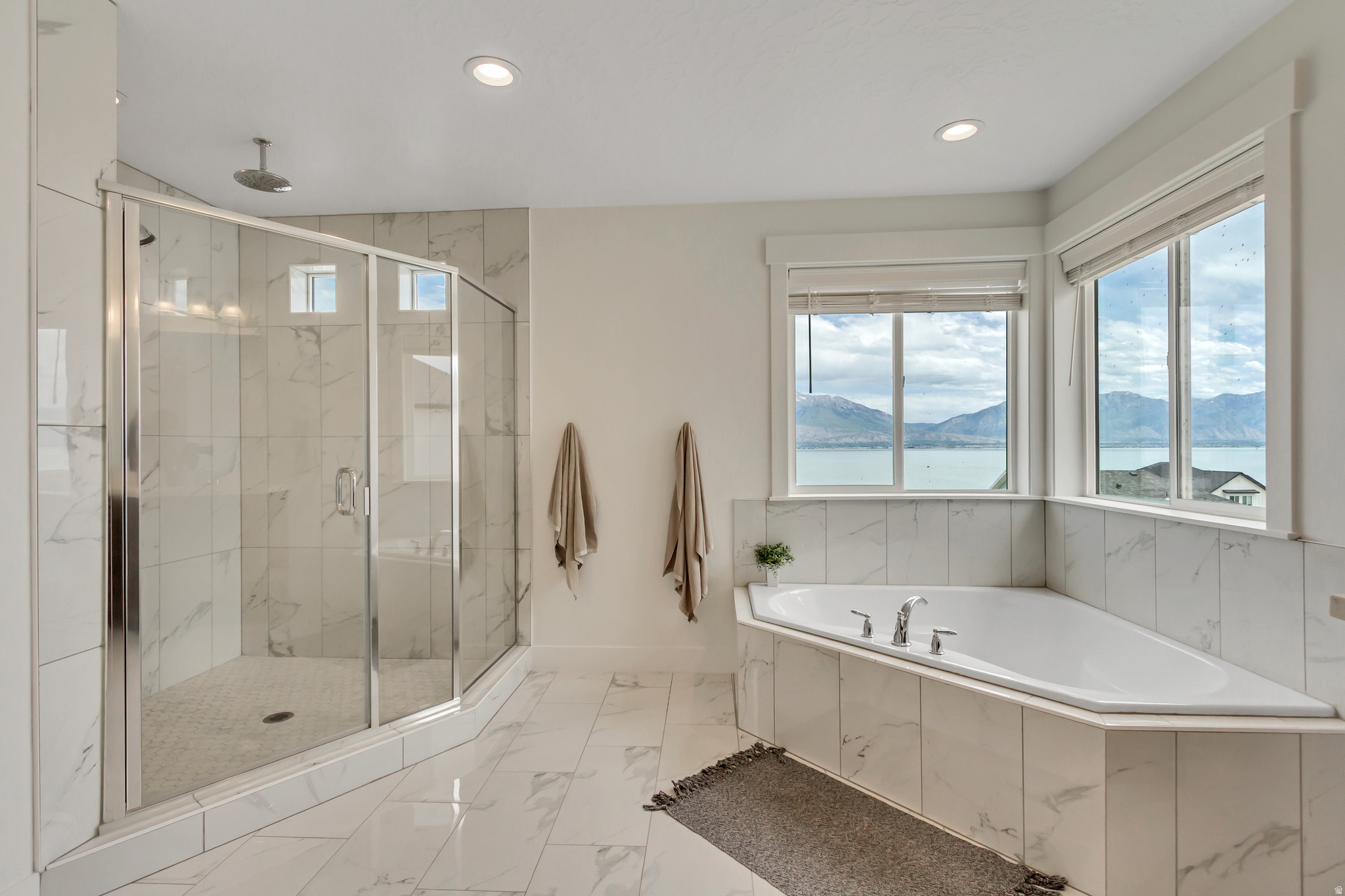 MALLARD BAY - Residential