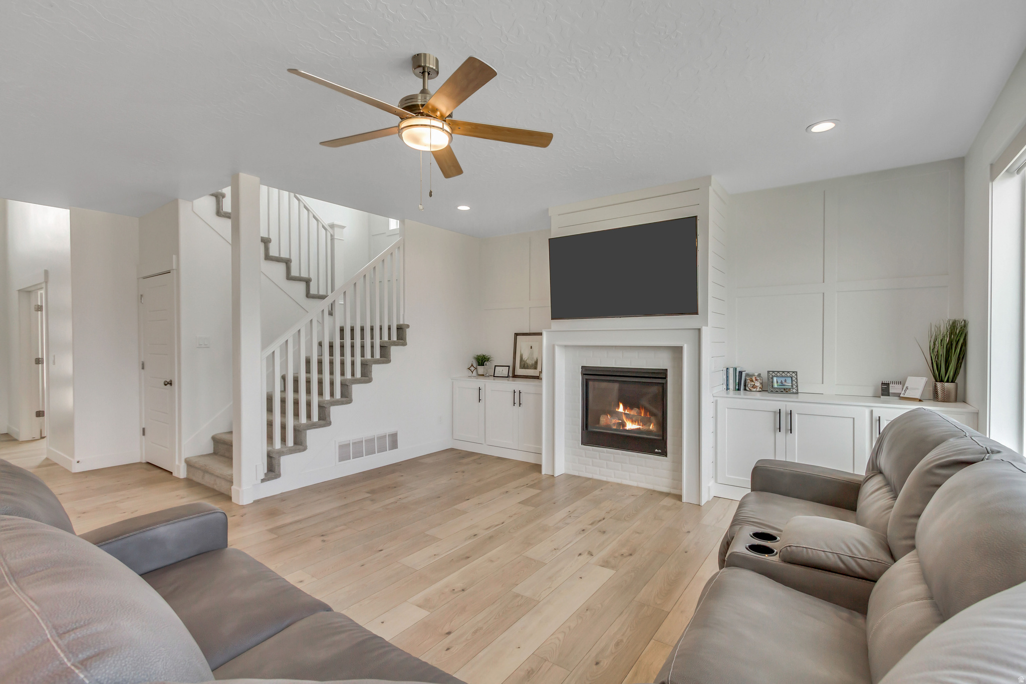 MALLARD BAY - Residential