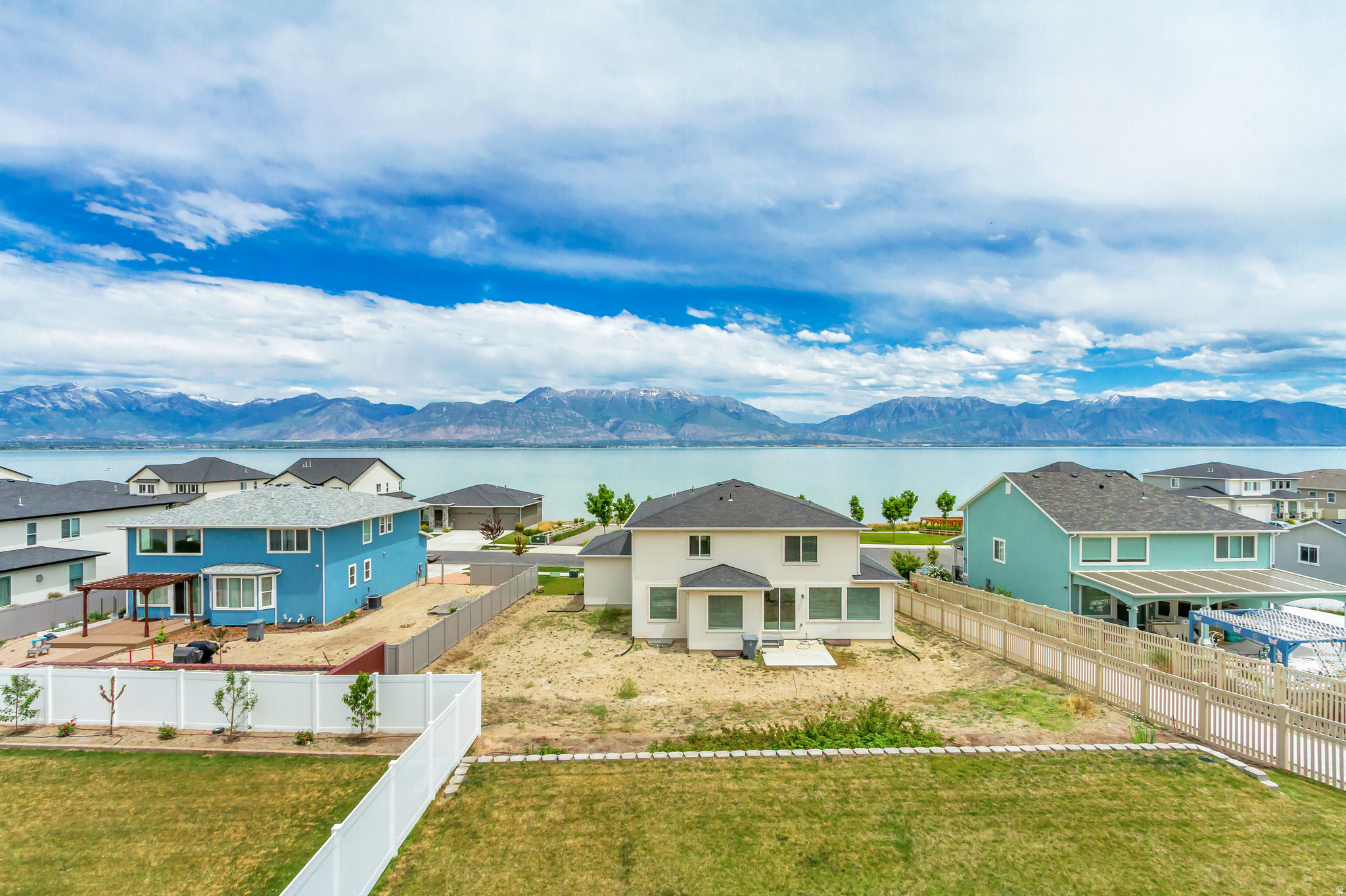 MALLARD BAY - Residential