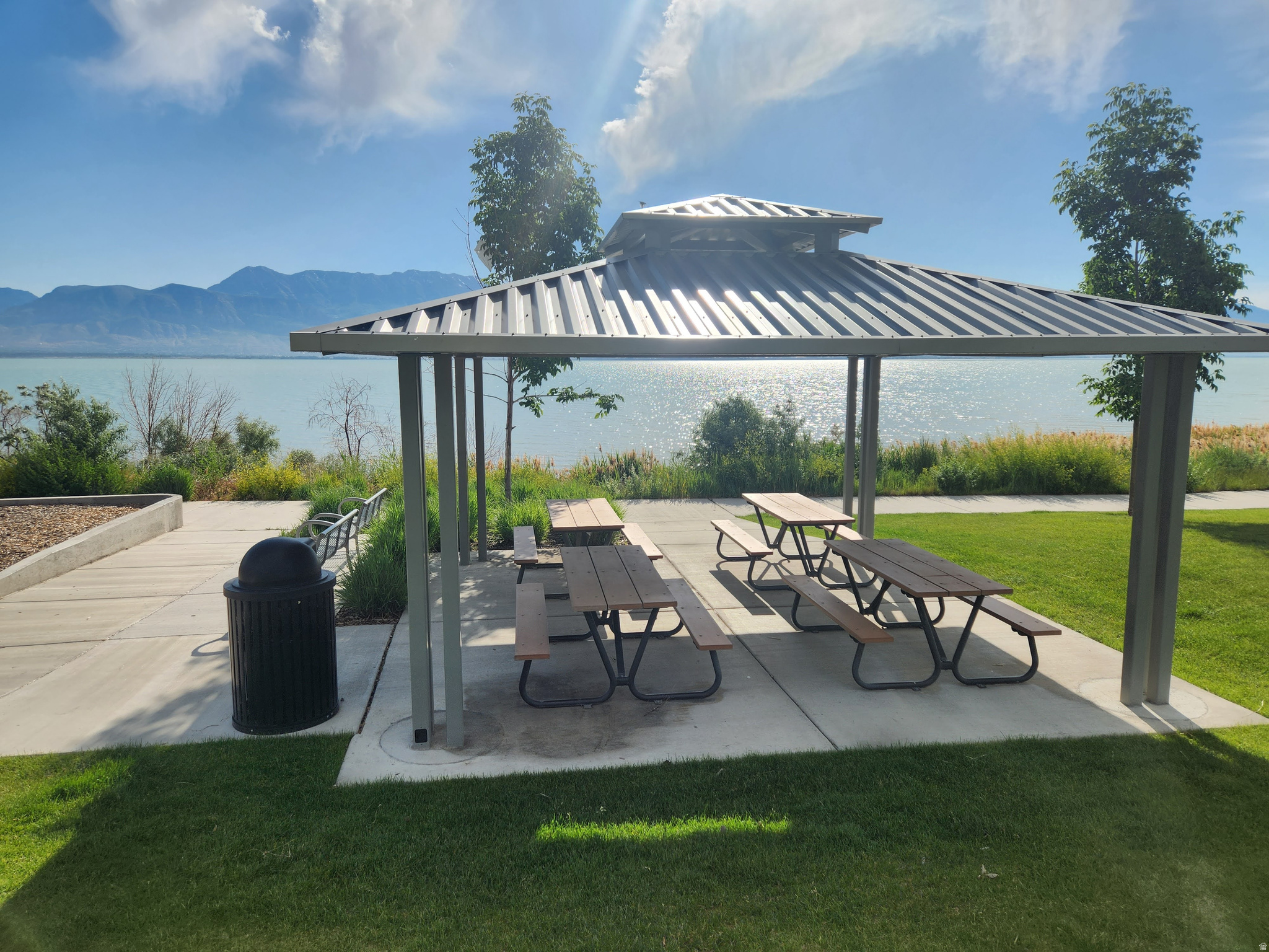 MALLARD BAY - Residential