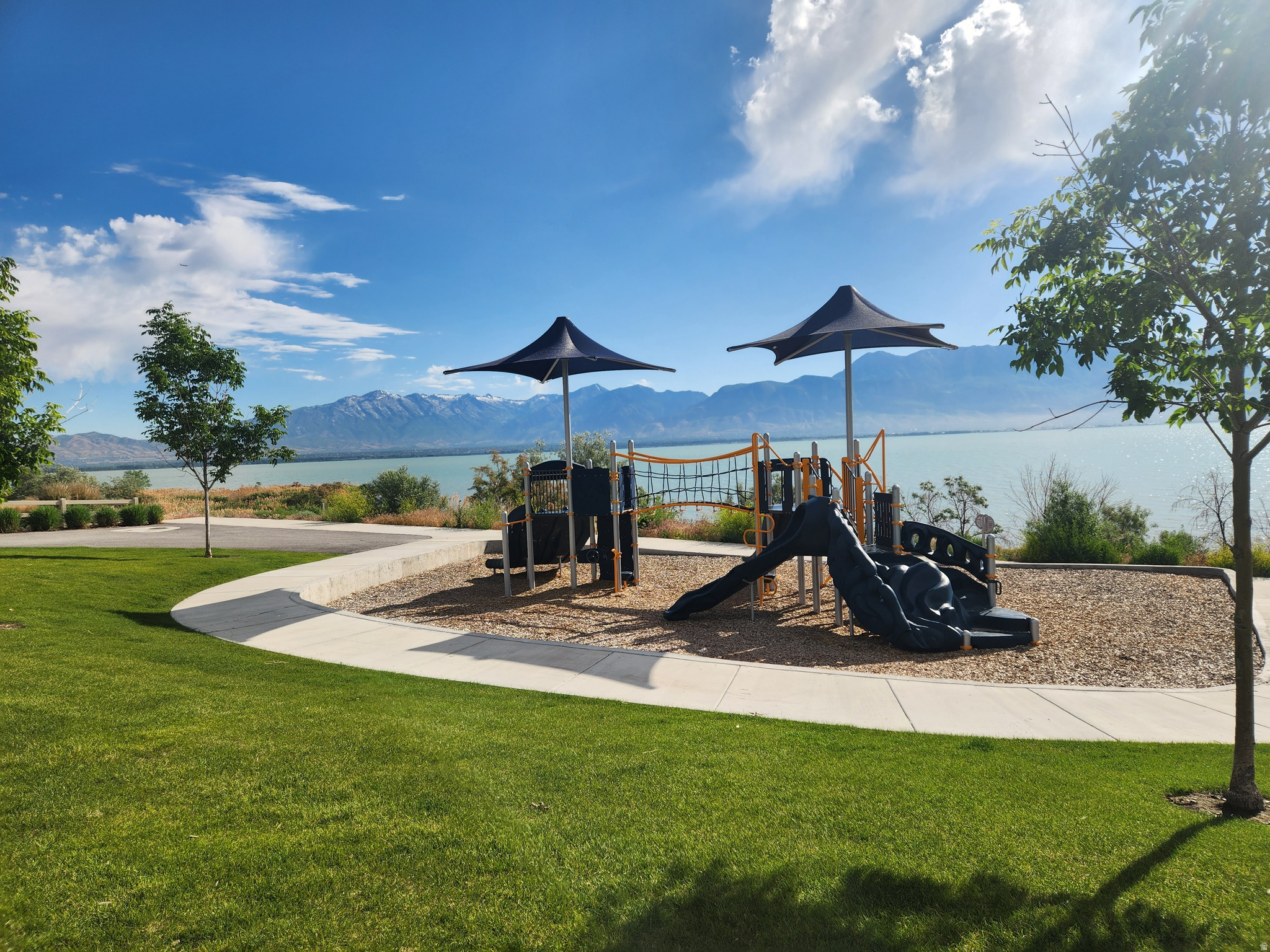 MALLARD BAY - Residential