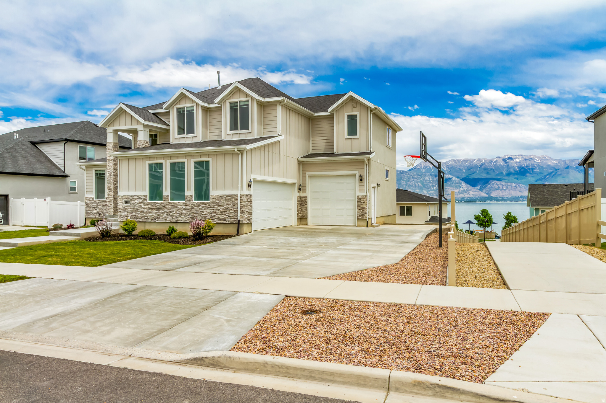 MALLARD BAY - Residential