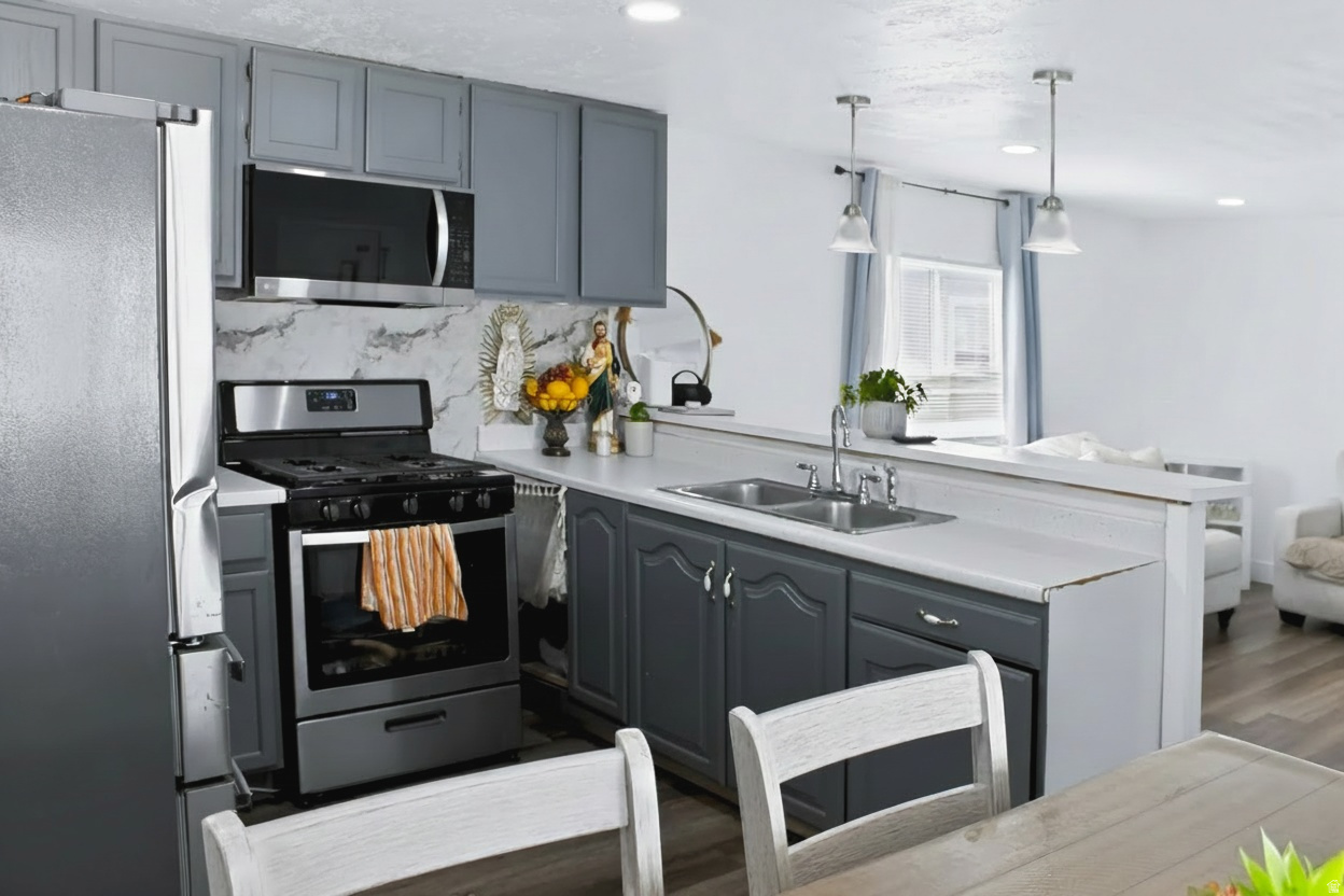 VILLAGE GREEN MOBILE HOME PARK - Residential