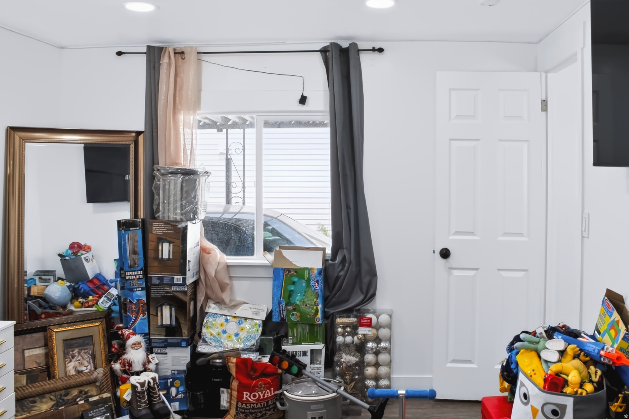 VILLAGE GREEN MOBILE HOME PARK - Residential