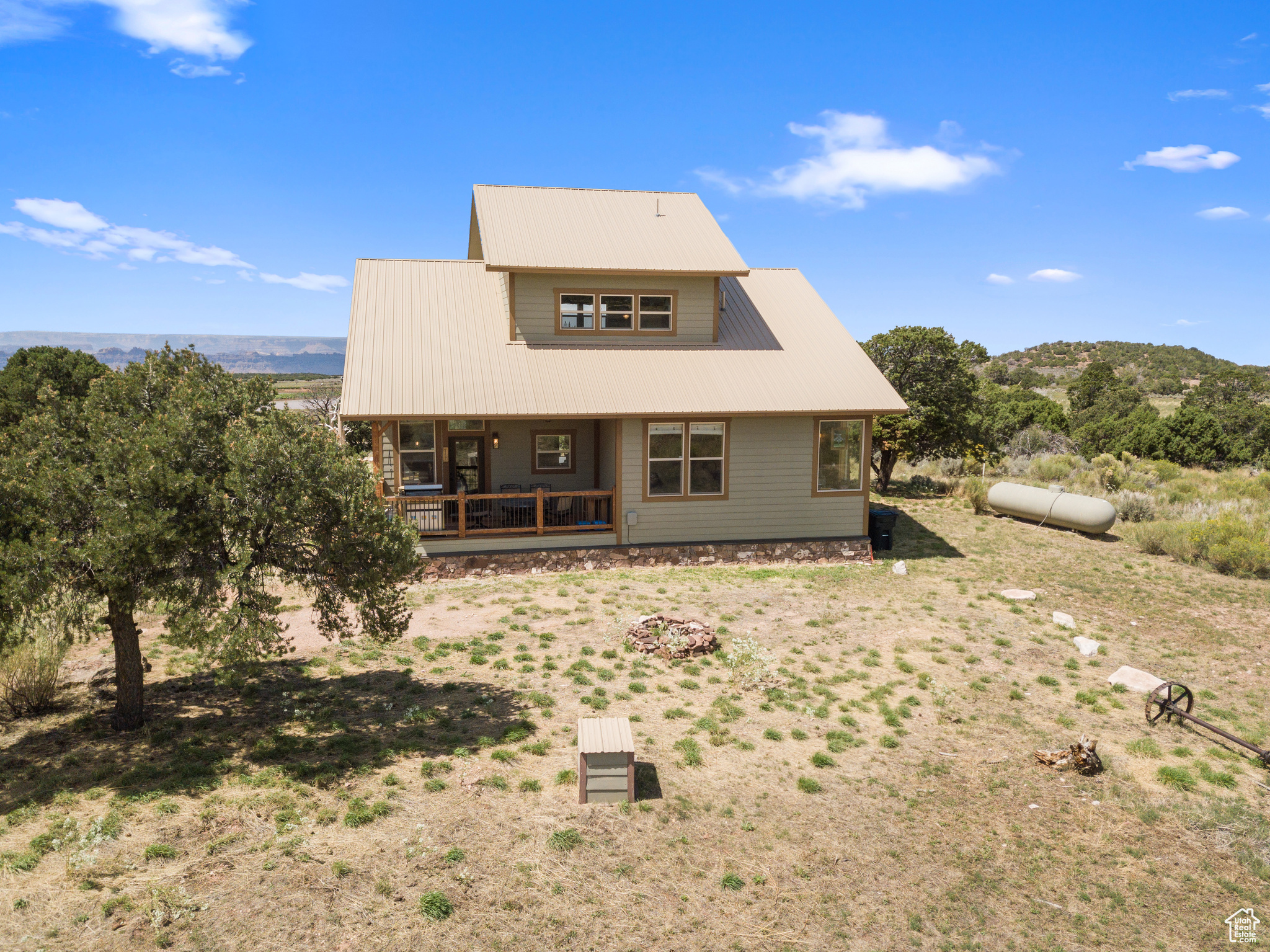 COUGAR CANYON RANCH - Residential