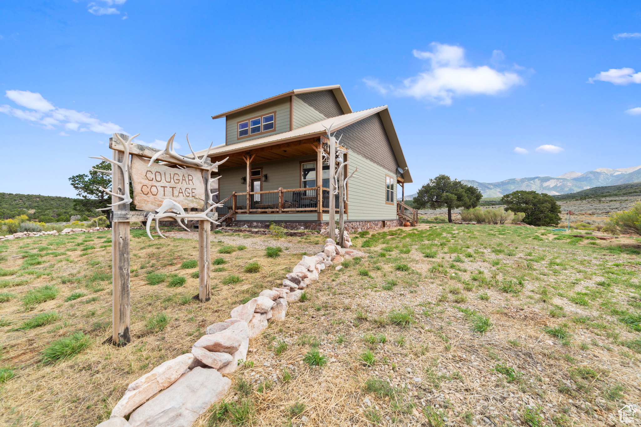 COUGAR CANYON RANCH - Residential