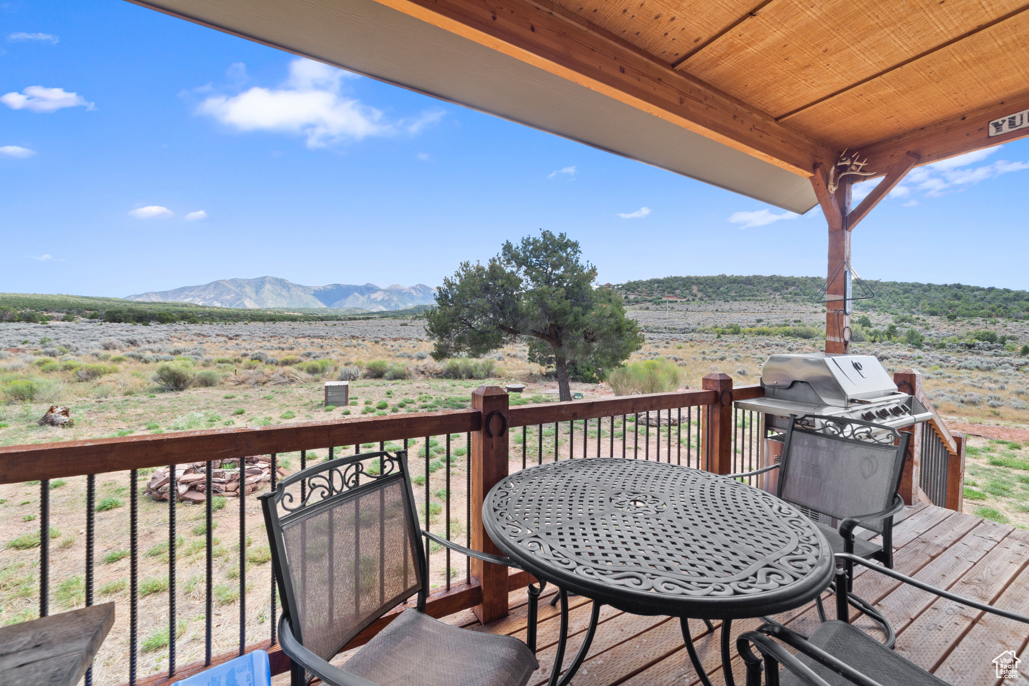 COUGAR CANYON RANCH - Residential