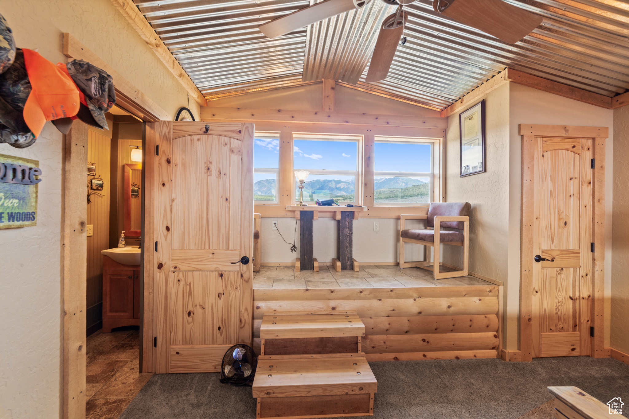 COUGAR CANYON RANCH - Residential
