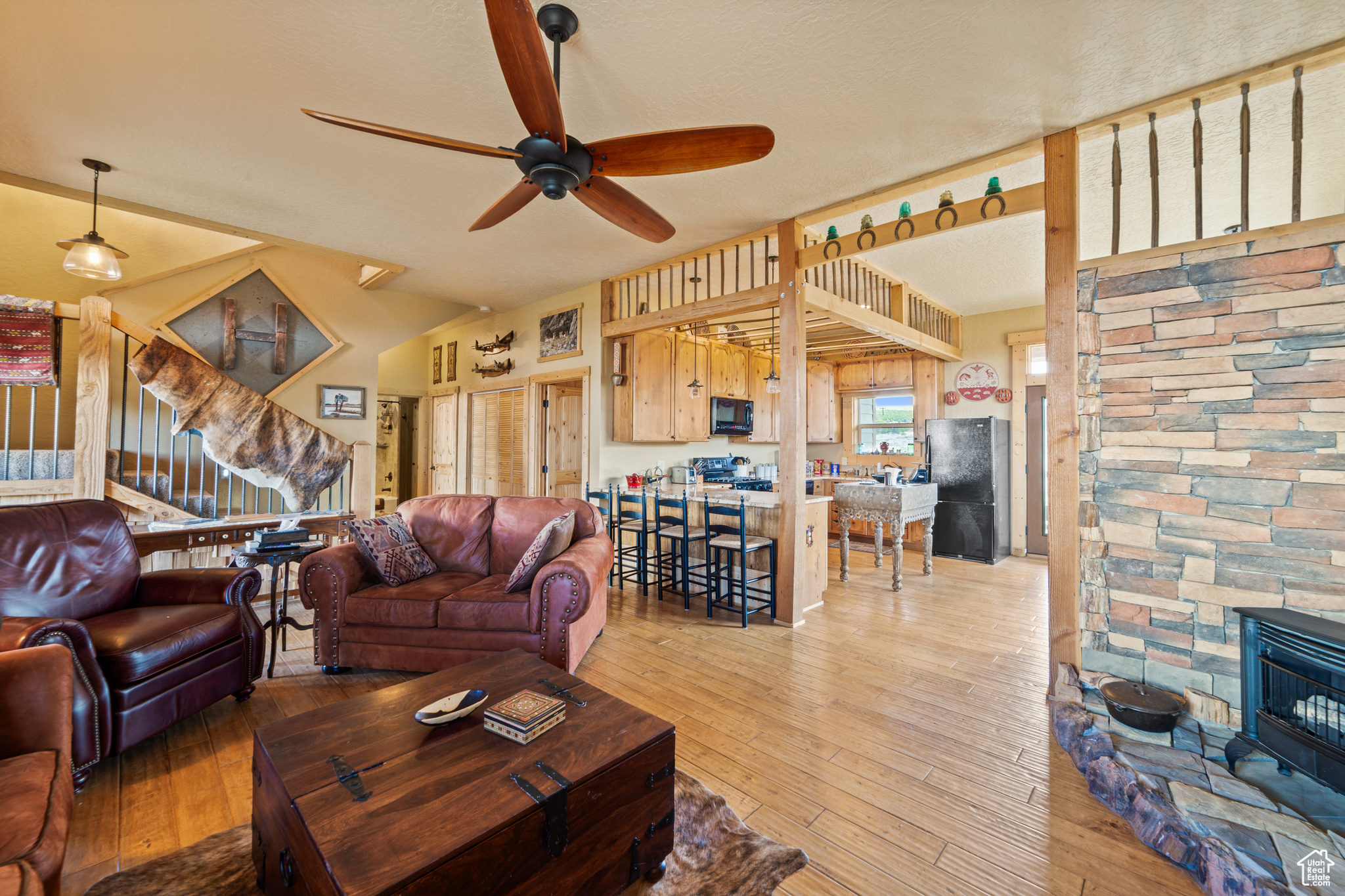 COUGAR CANYON RANCH - Residential