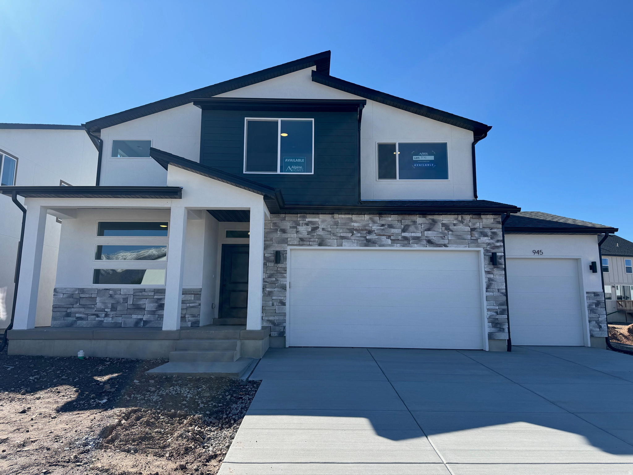 RIVERSIDE ESTATES - Residential