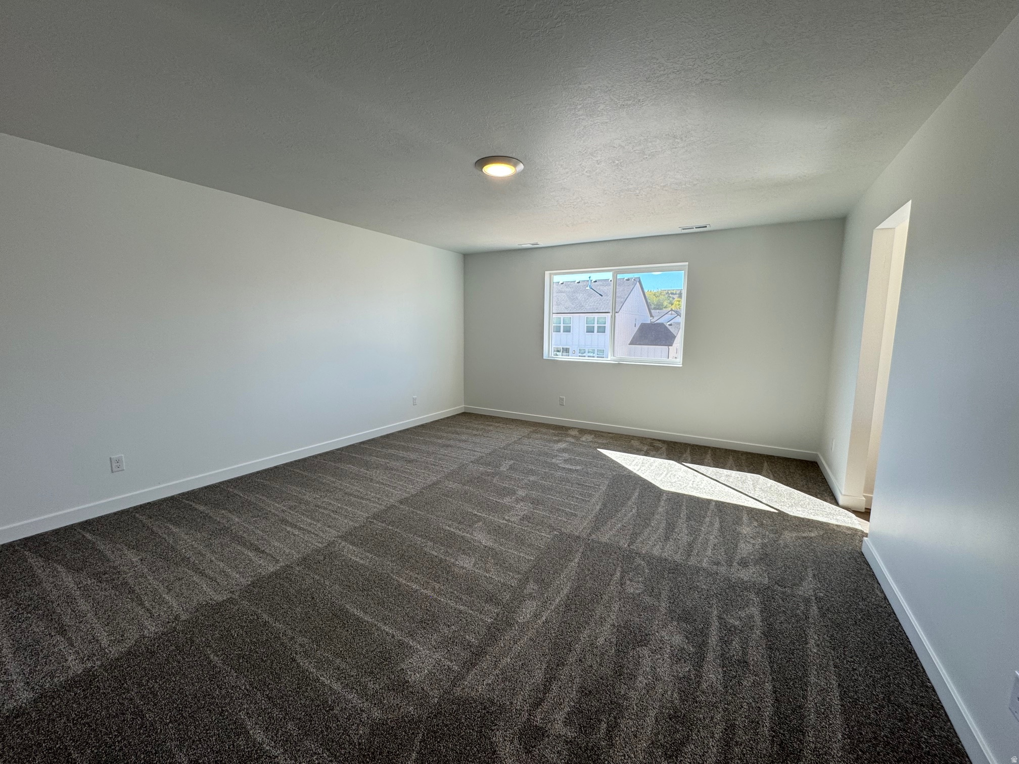 RIVERSIDE ESTATES - Residential