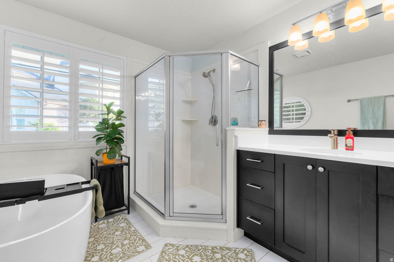 HIGHLANDS BLUFF ESTA - Residential