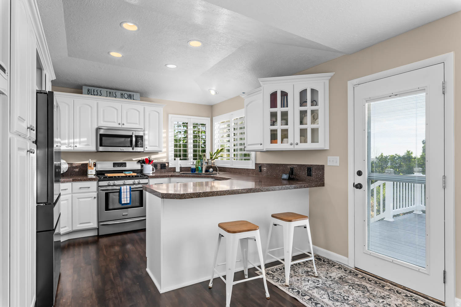 HIGHLANDS BLUFF ESTA - Residential
