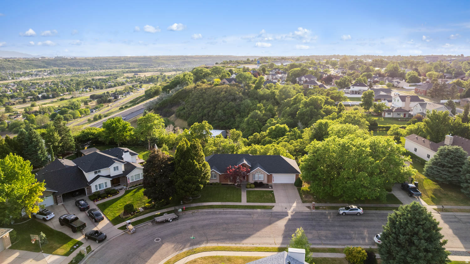 HIGHLANDS BLUFF ESTA - Residential