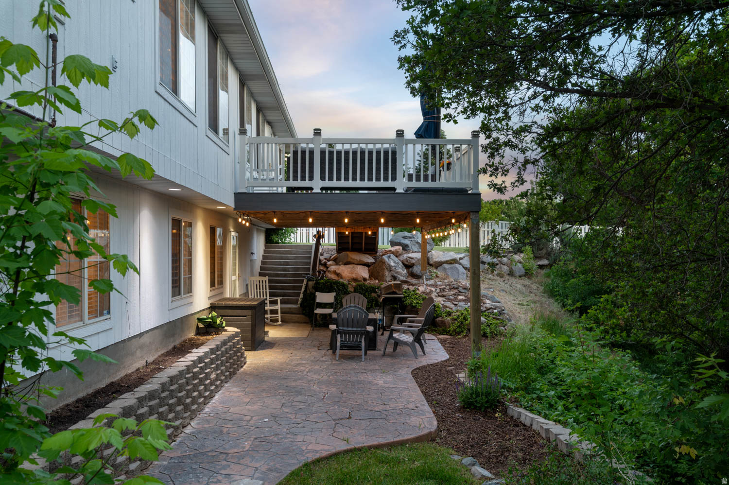 HIGHLANDS BLUFF ESTA - Residential