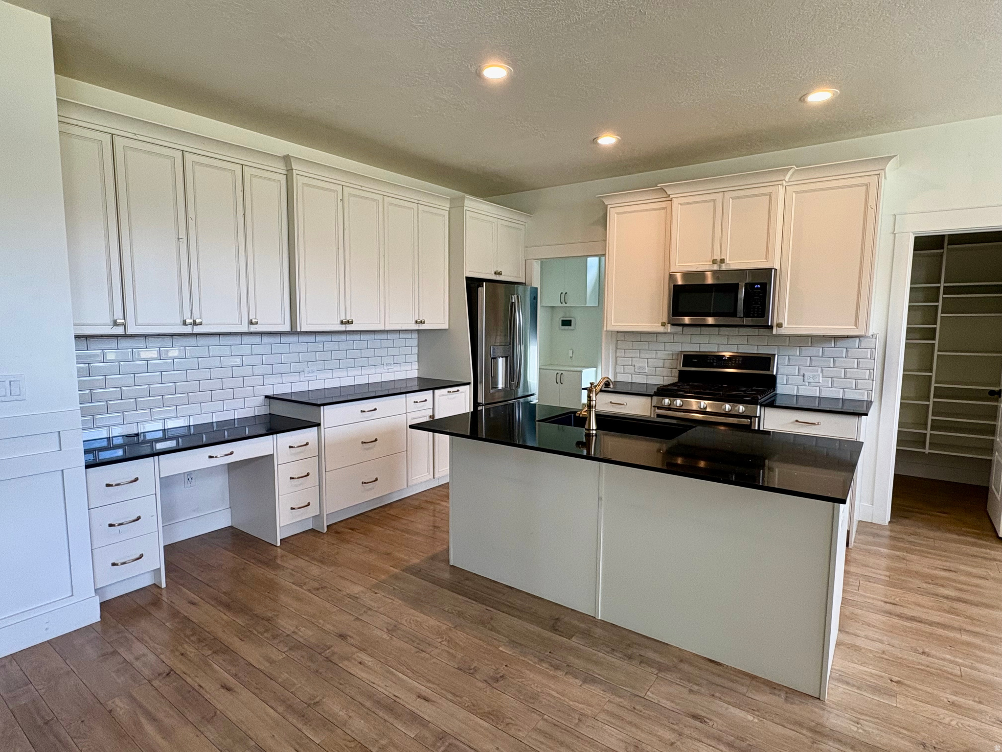 KESTREL BAY EST PH 2 - Residential
