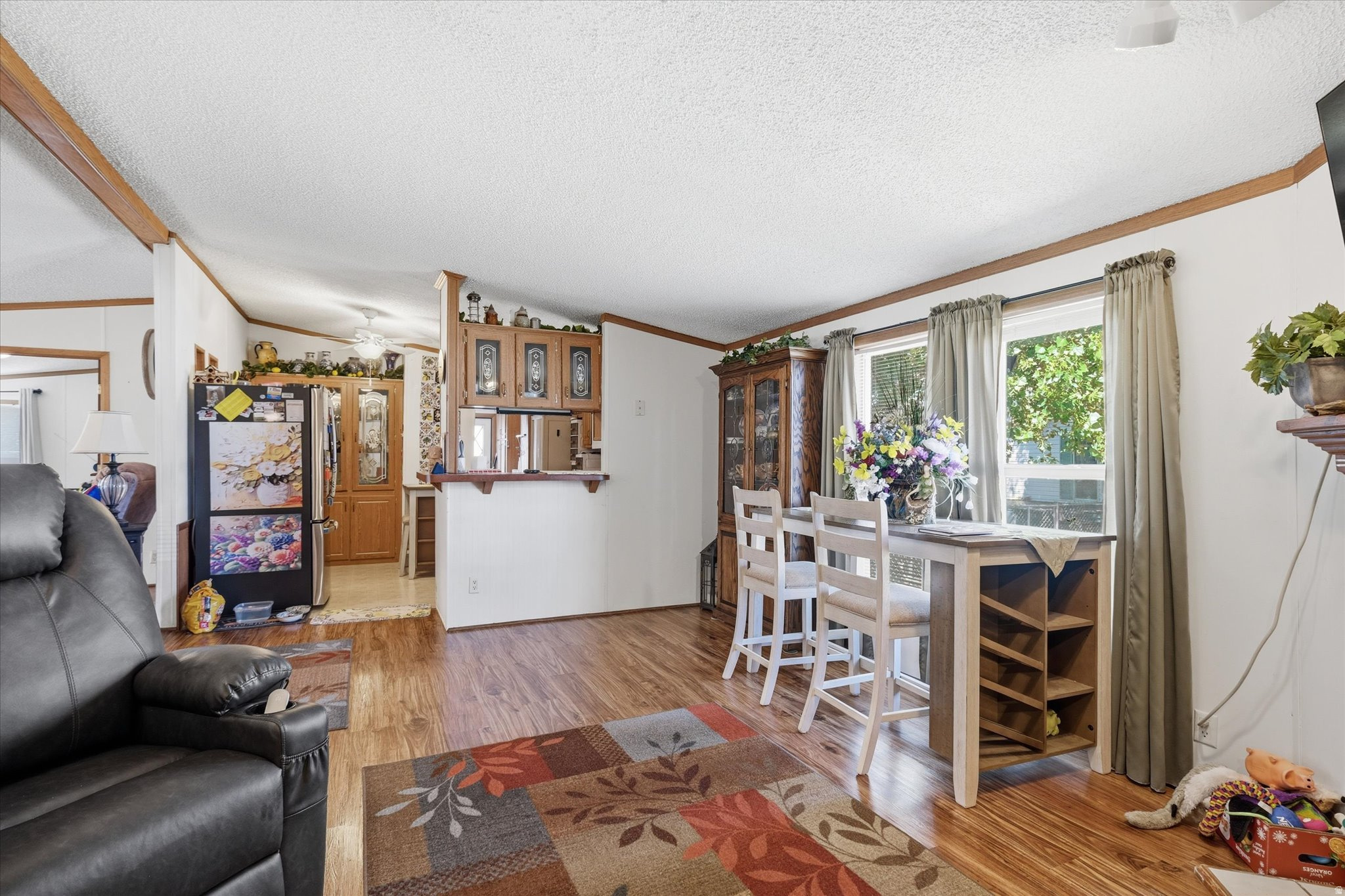 TOWN AND COUNTRY ESTATES - Residential