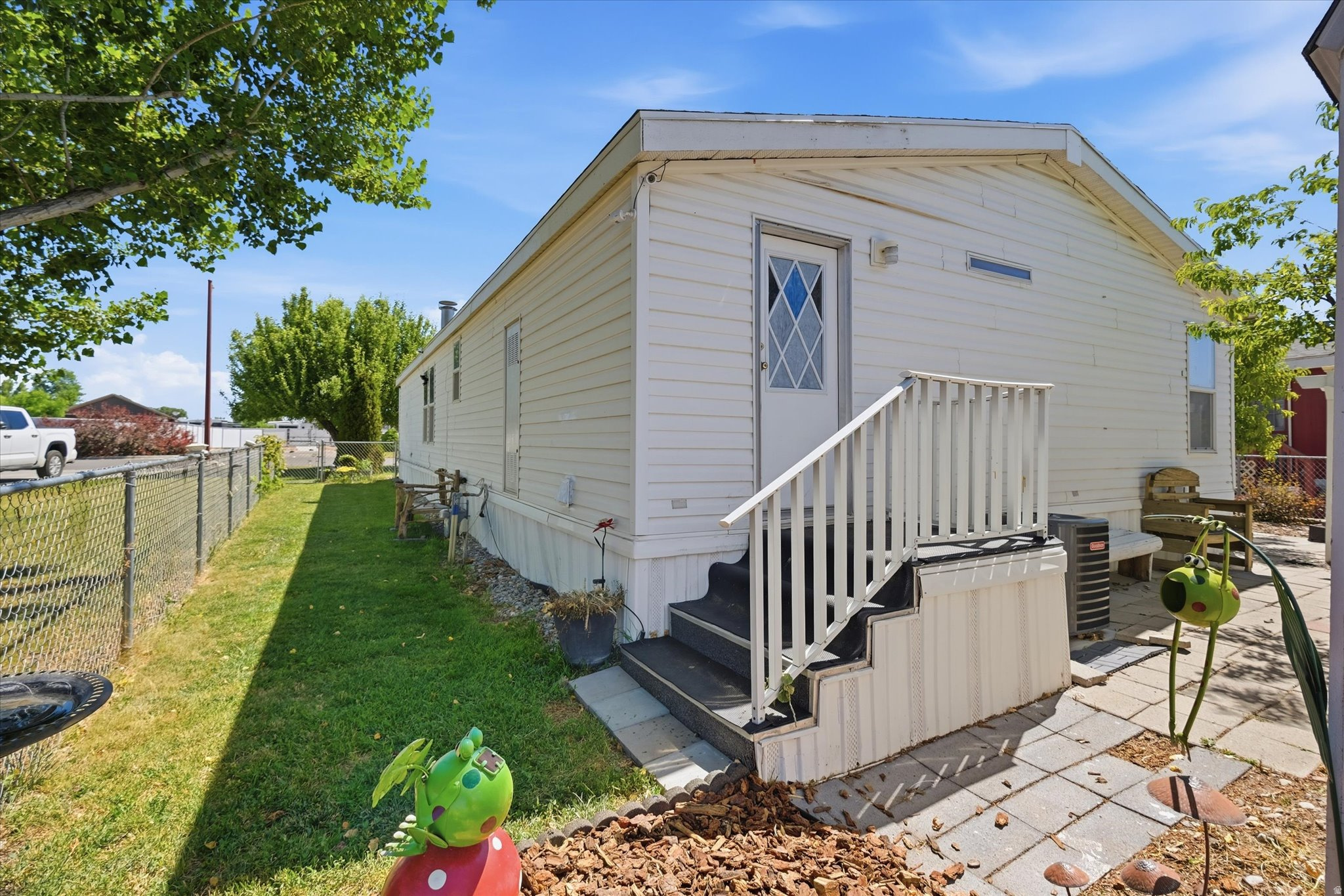 TOWN AND COUNTRY ESTATES - Residential