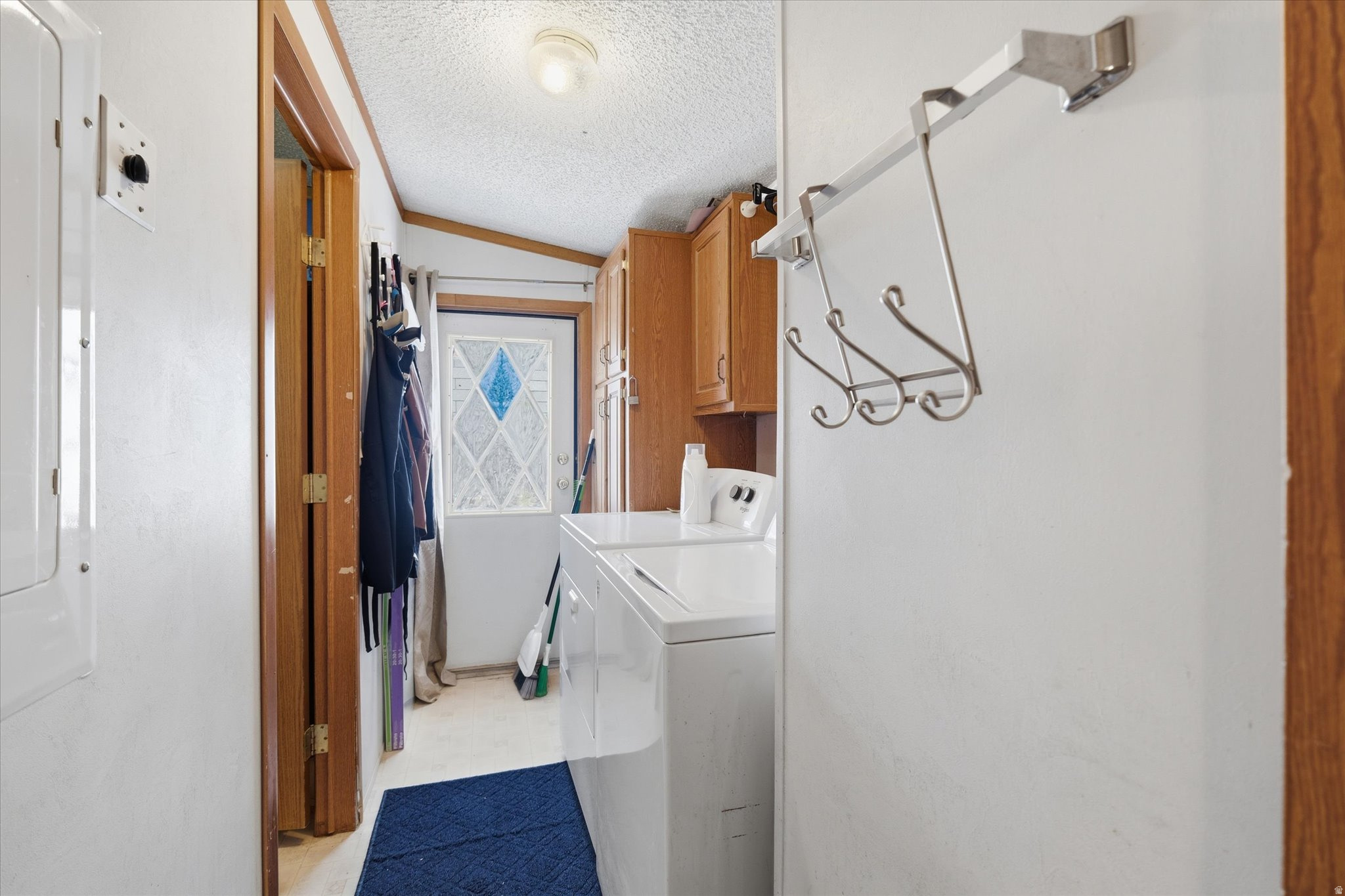 TOWN AND COUNTRY ESTATES - Residential