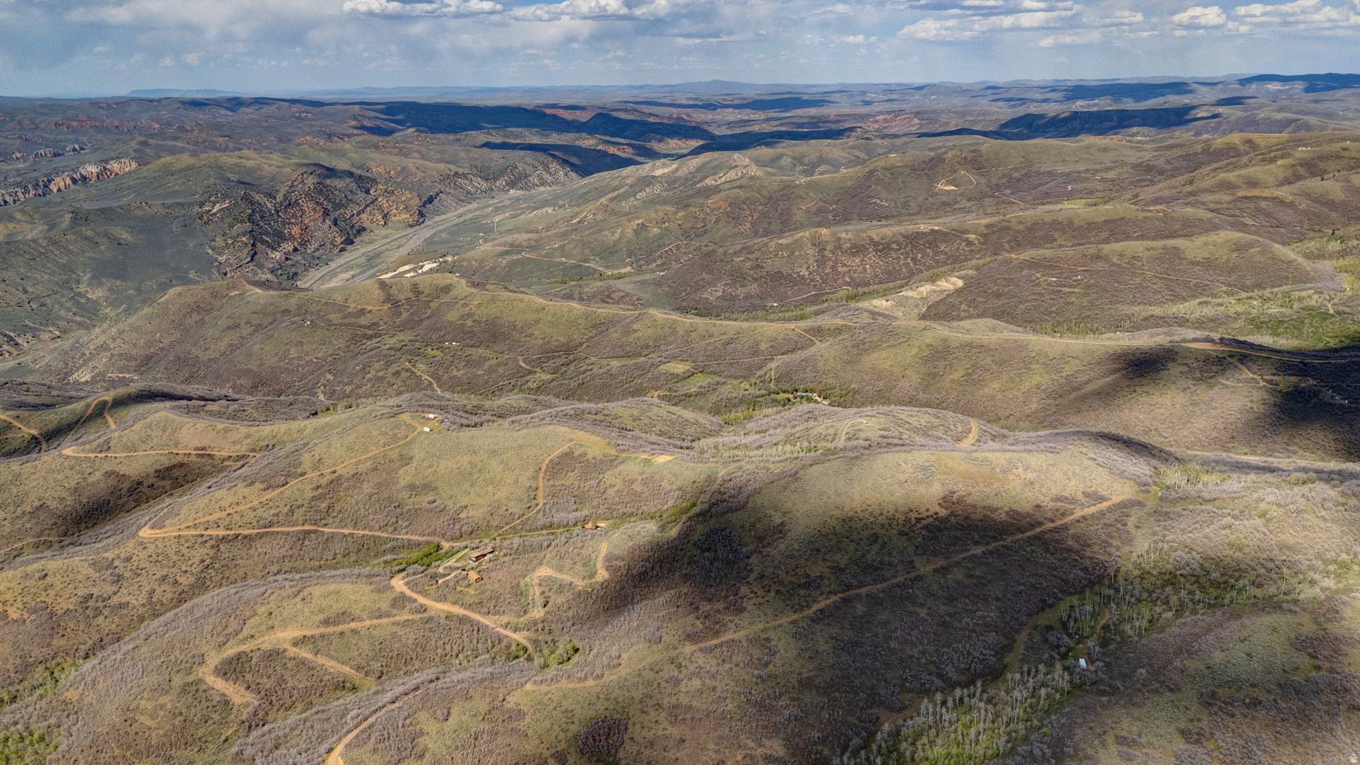 ECHO CREEK RANCHES - Land