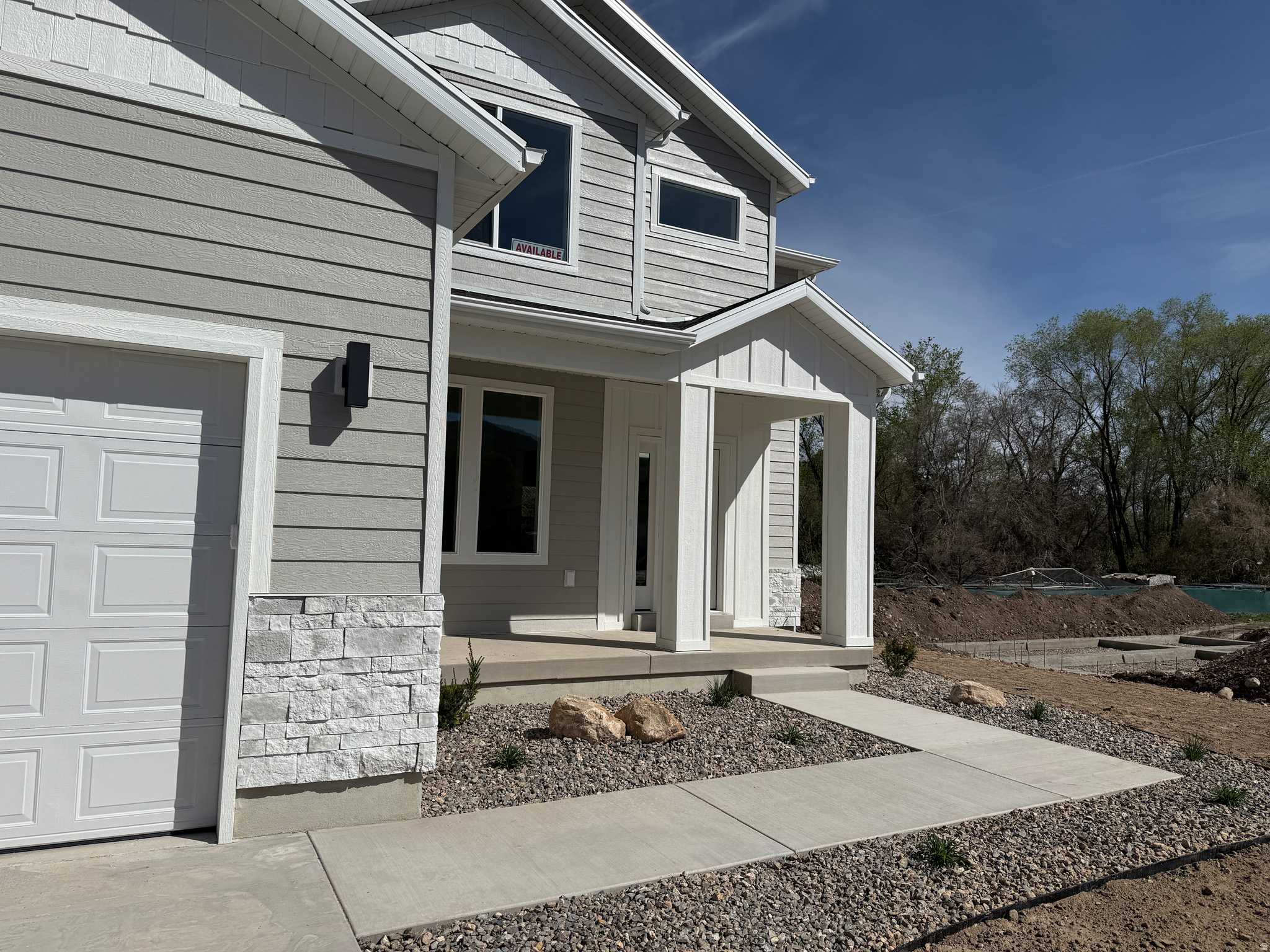 BELLE HOLLOW - Residential