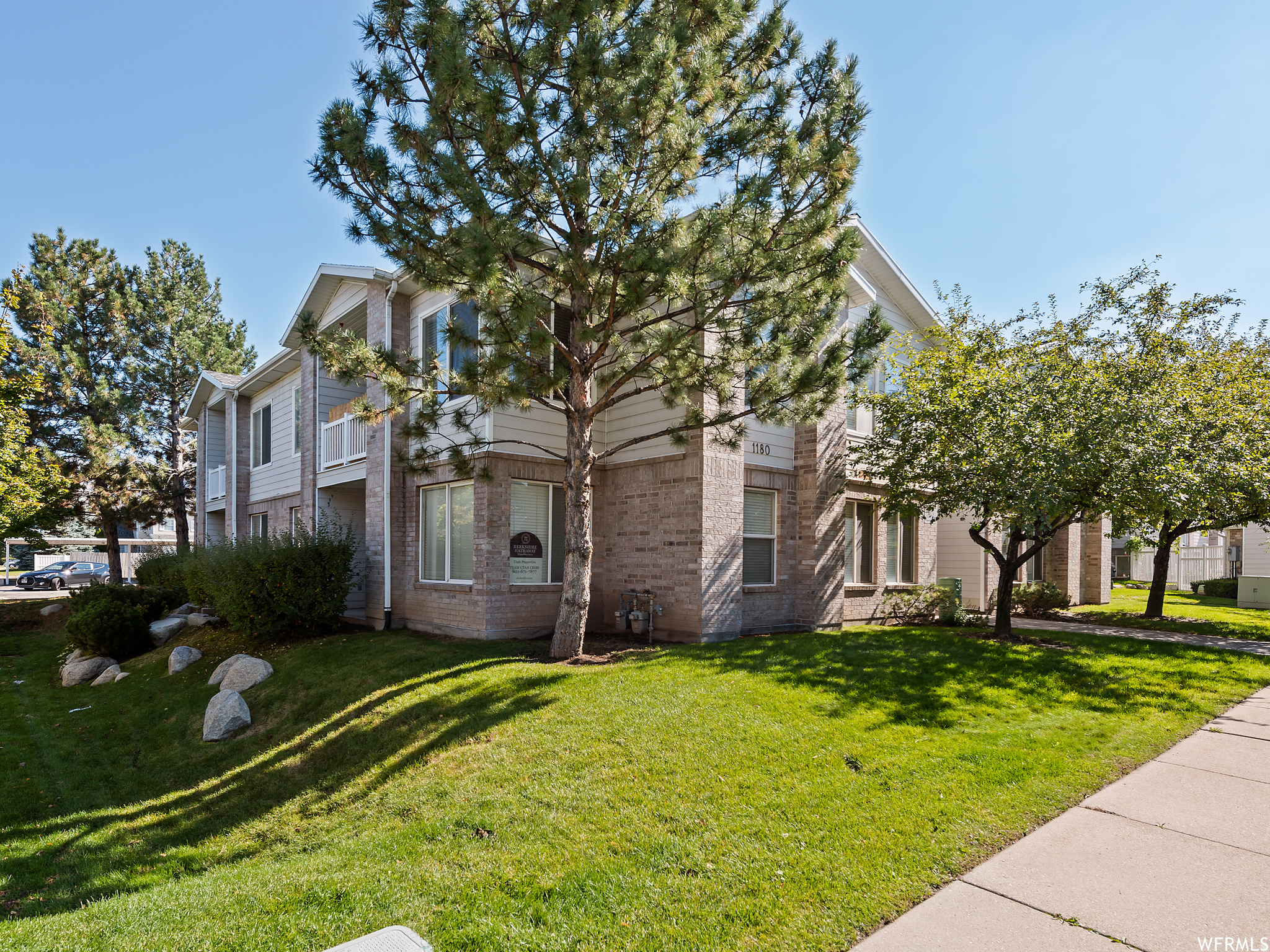 STONEY BROOK - Residential