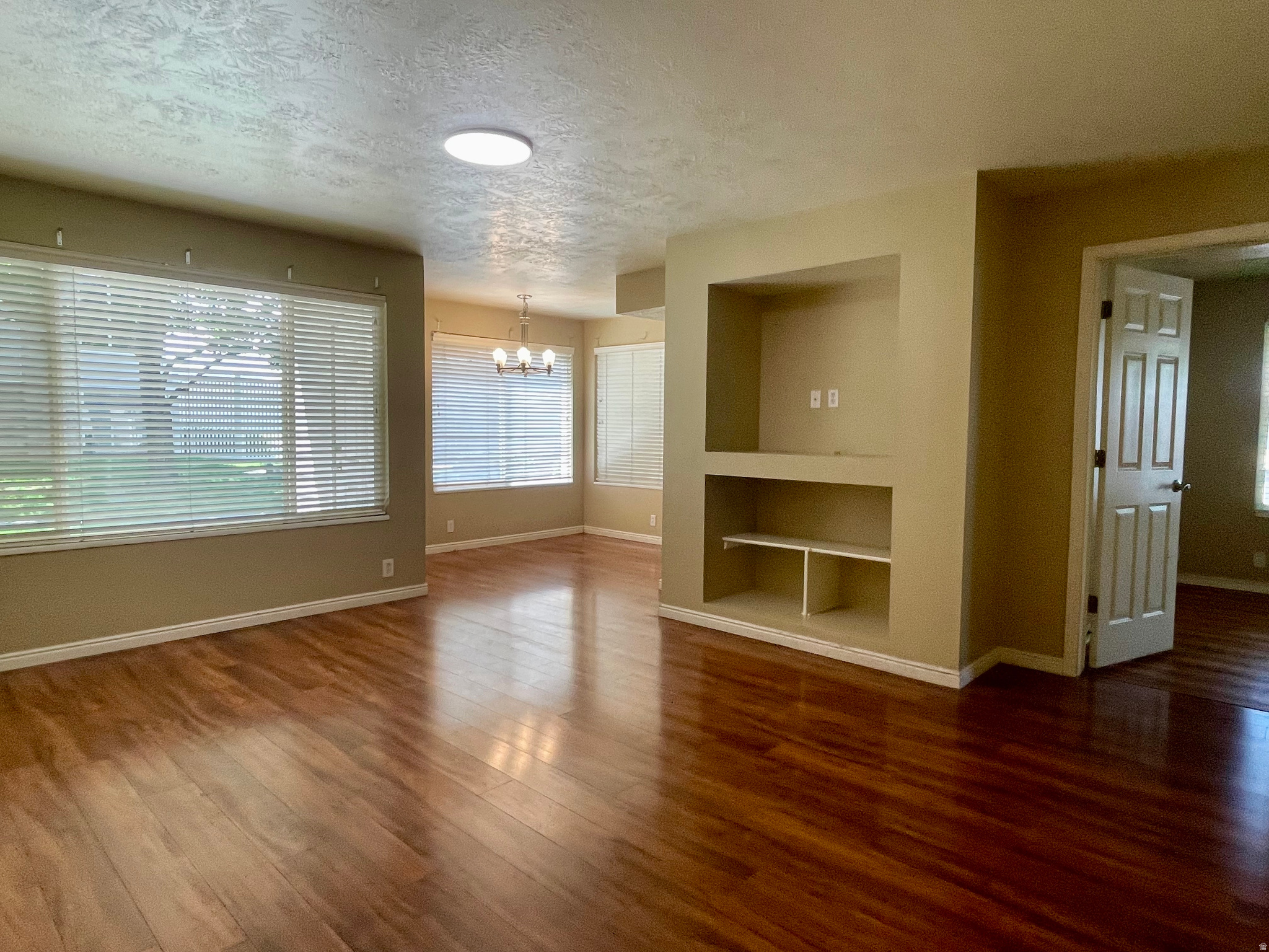STONEY BROOK - Residential
