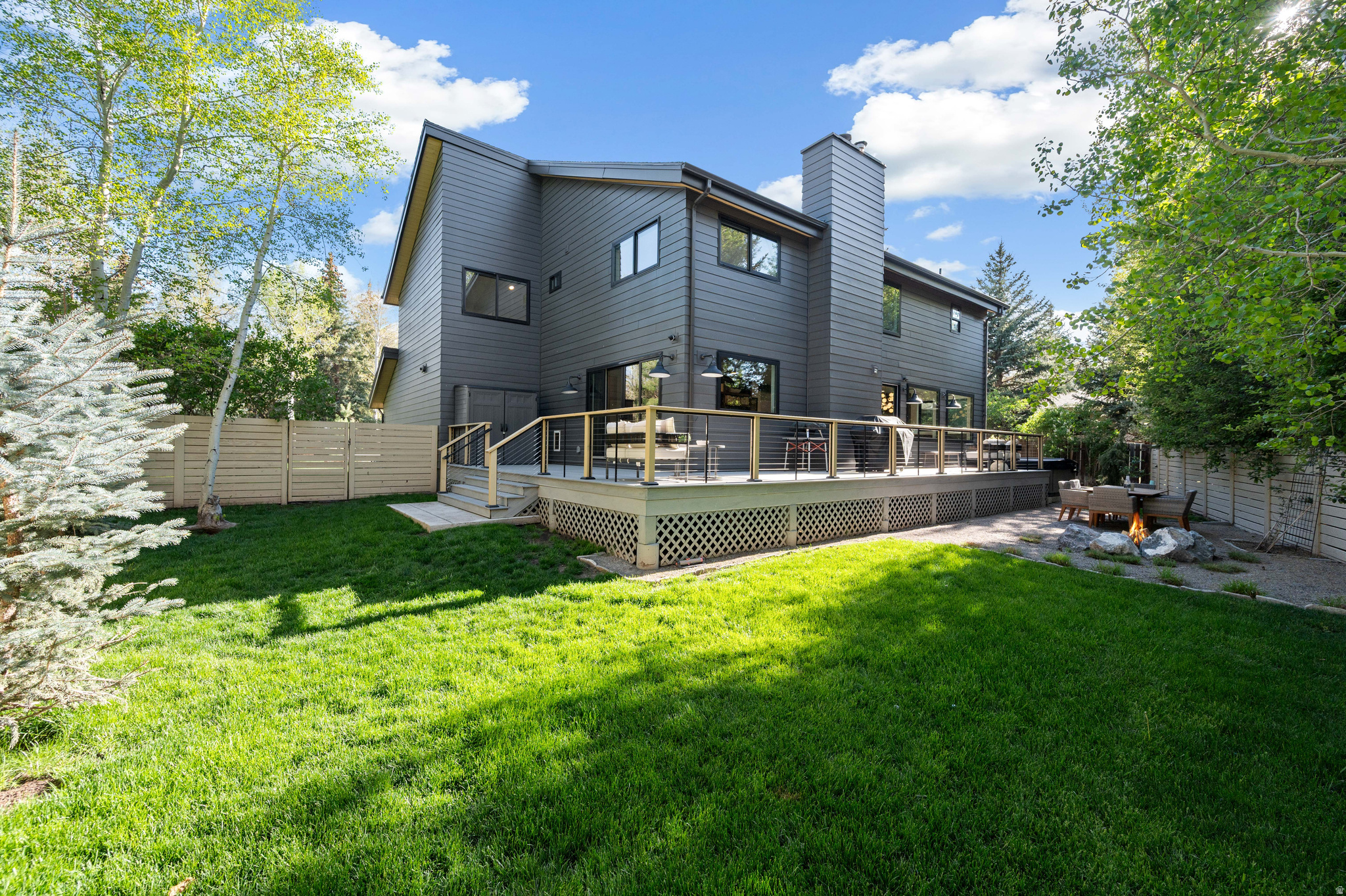 SILVER SPRINGS - Residential