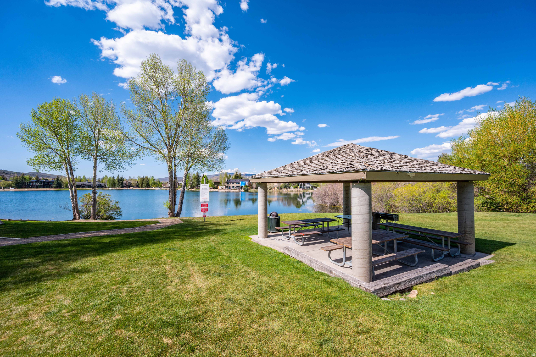 SILVER SPRINGS - Residential