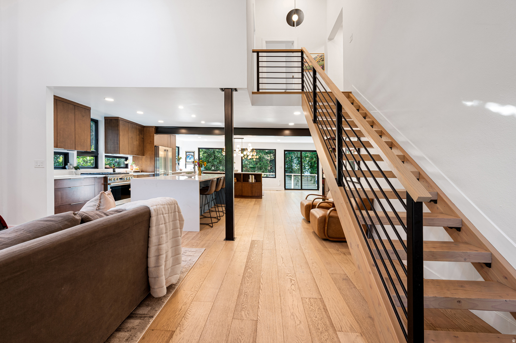 SILVER SPRINGS - Residential