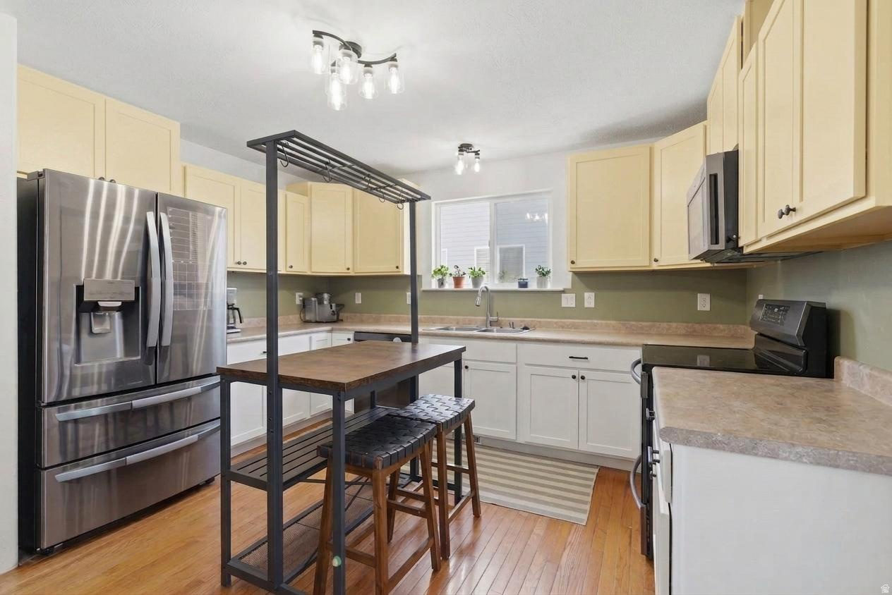 OVERLAKE ESTATES - Residential