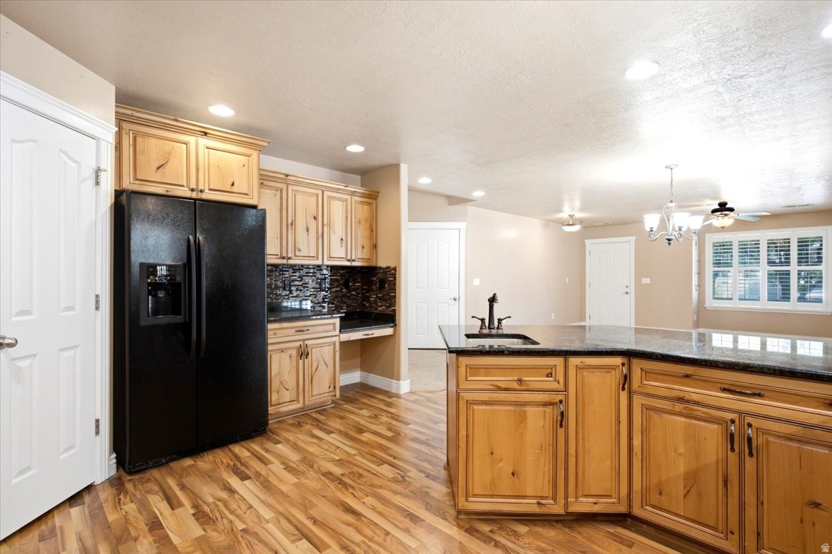 SPRING CREEK - Residential