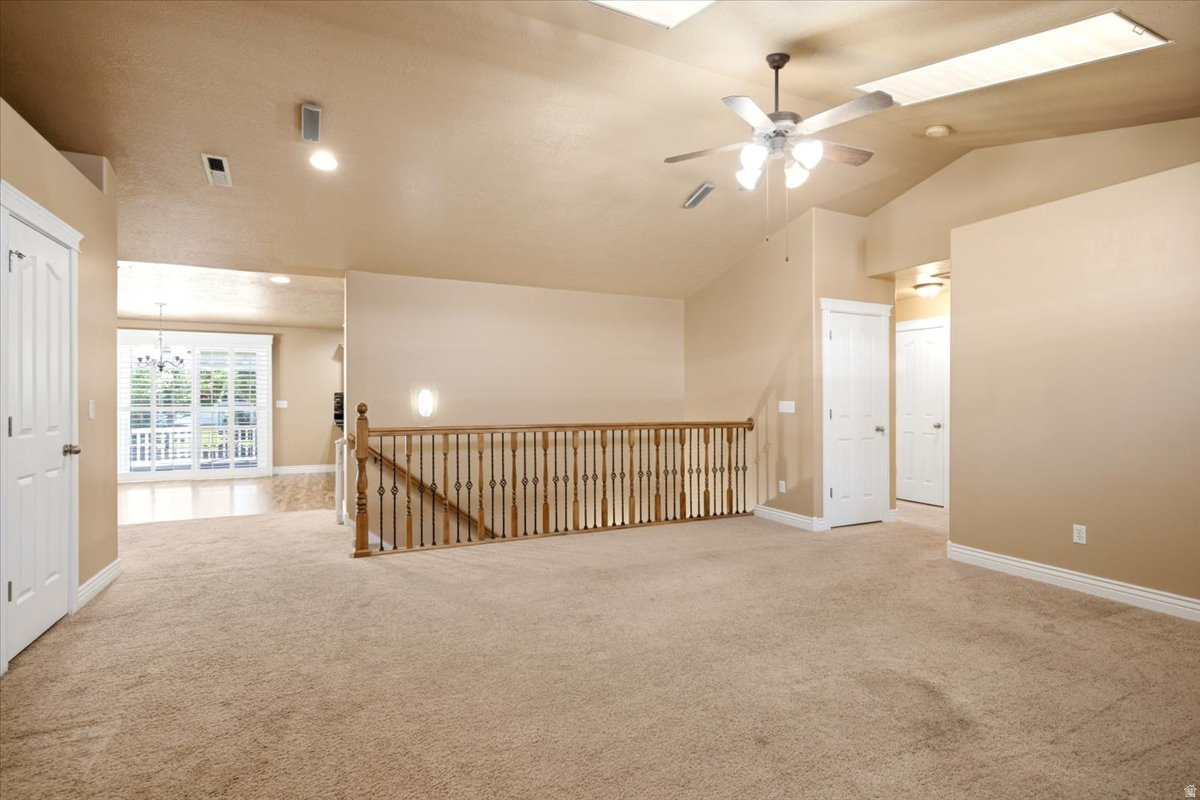 SPRING CREEK - Residential