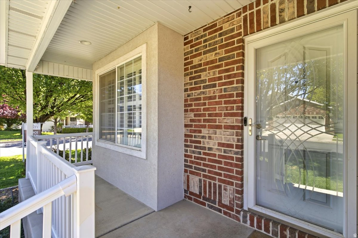 SPRING CREEK - Residential