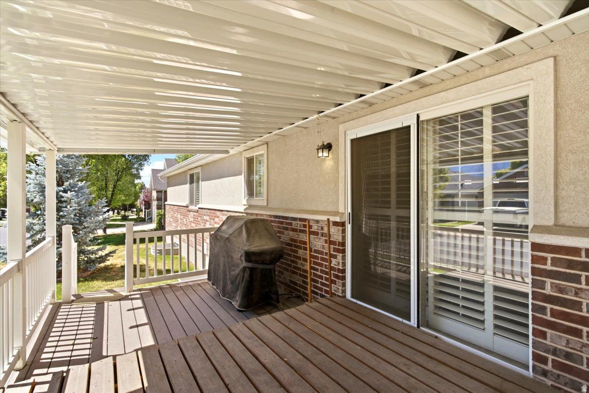SPRING CREEK - Residential
