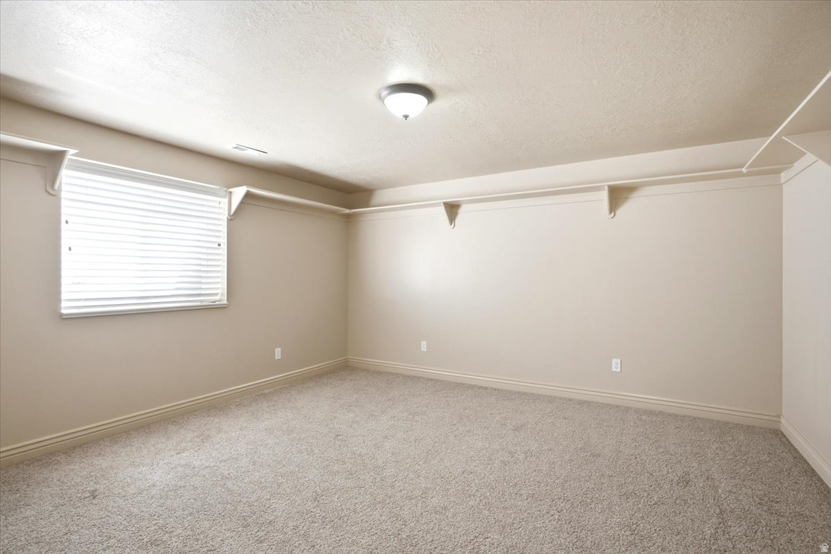 SPRING CREEK - Residential