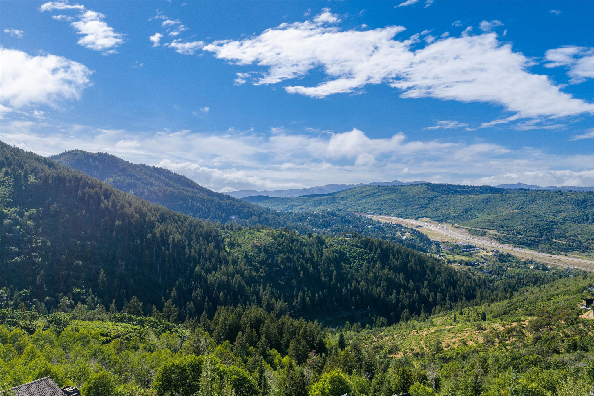 PINERIDGE - Land