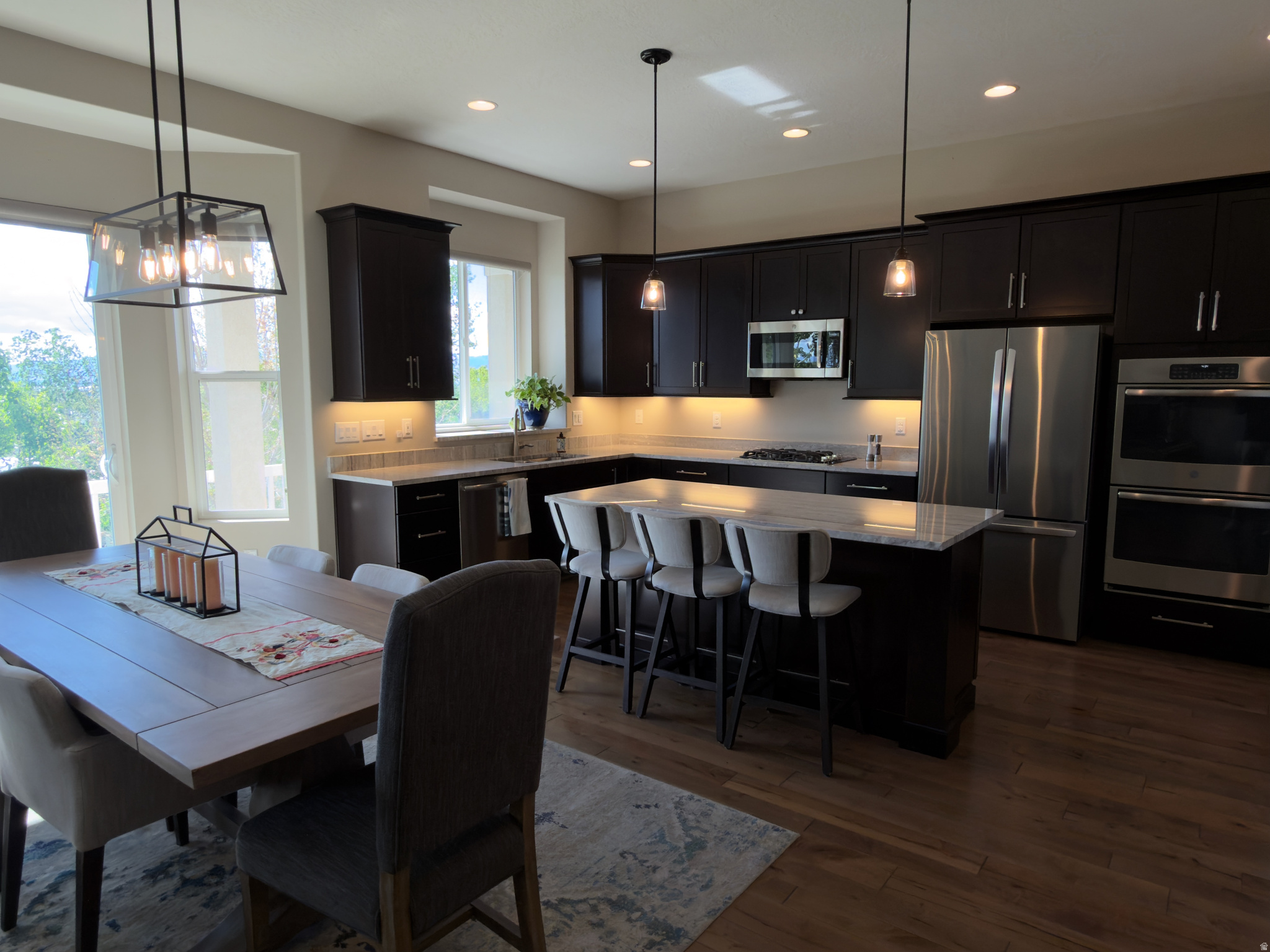 AVALON HILLS 128 - Residential
