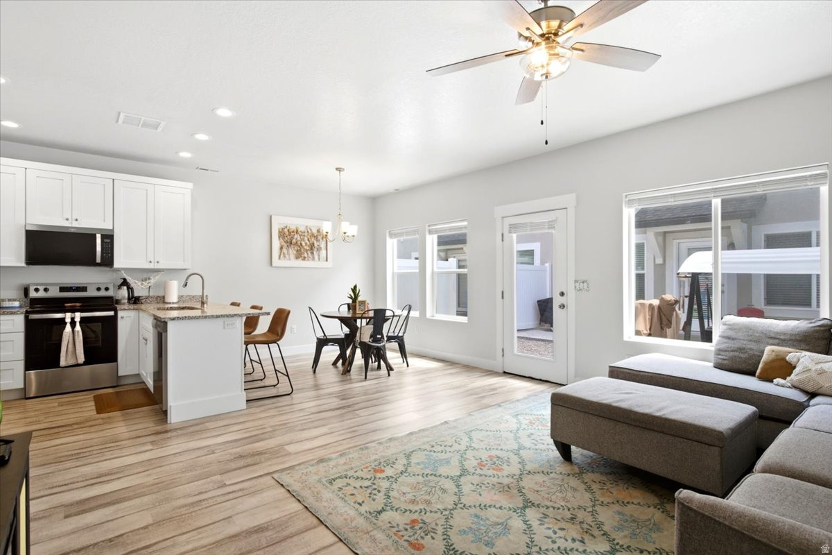 RIVERSTONE TOWNHOMES - Residential