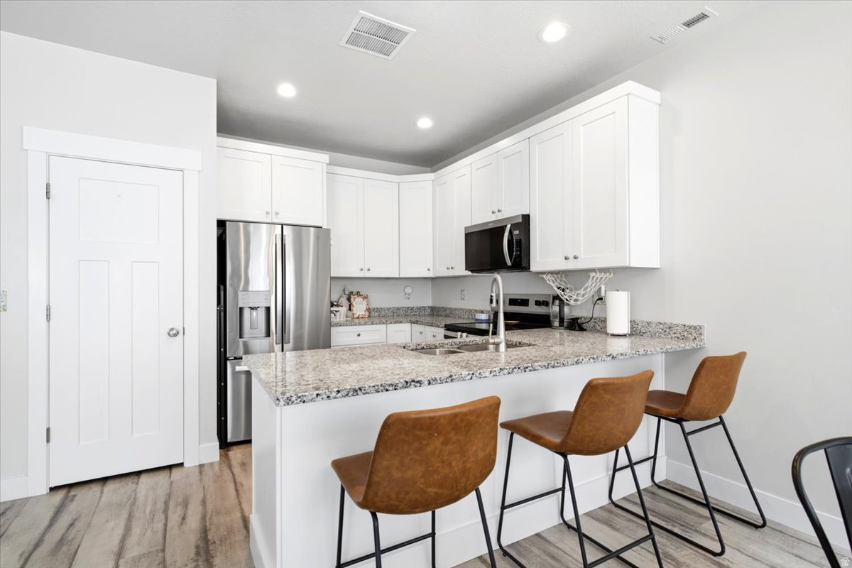 RIVERSTONE TOWNHOMES - Residential