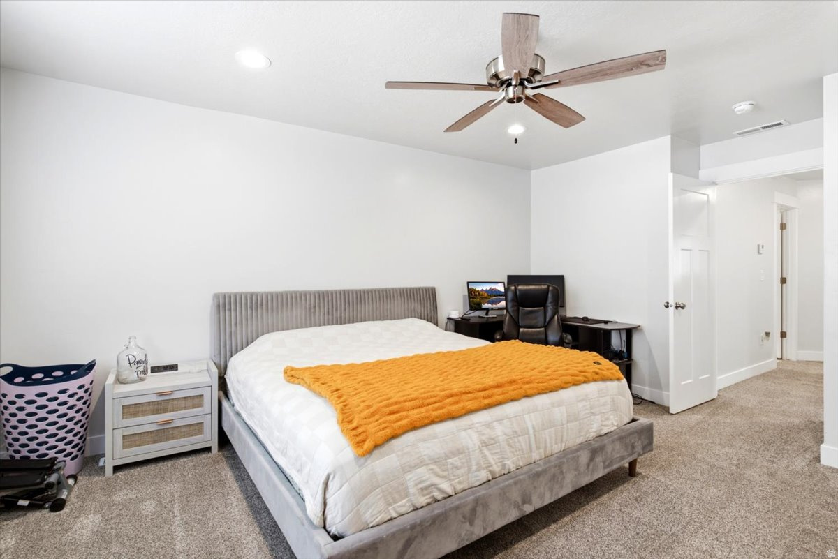 RIVERSTONE TOWNHOMES - Residential