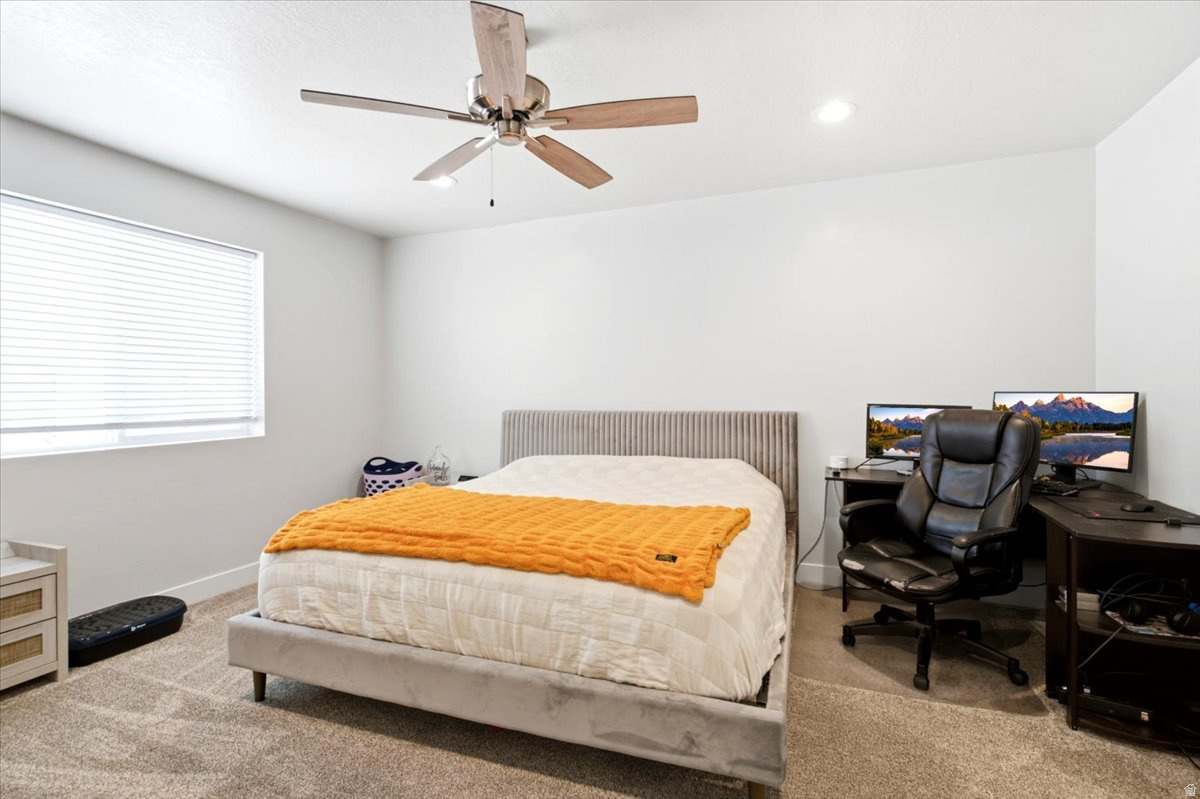 RIVERSTONE TOWNHOMES - Residential