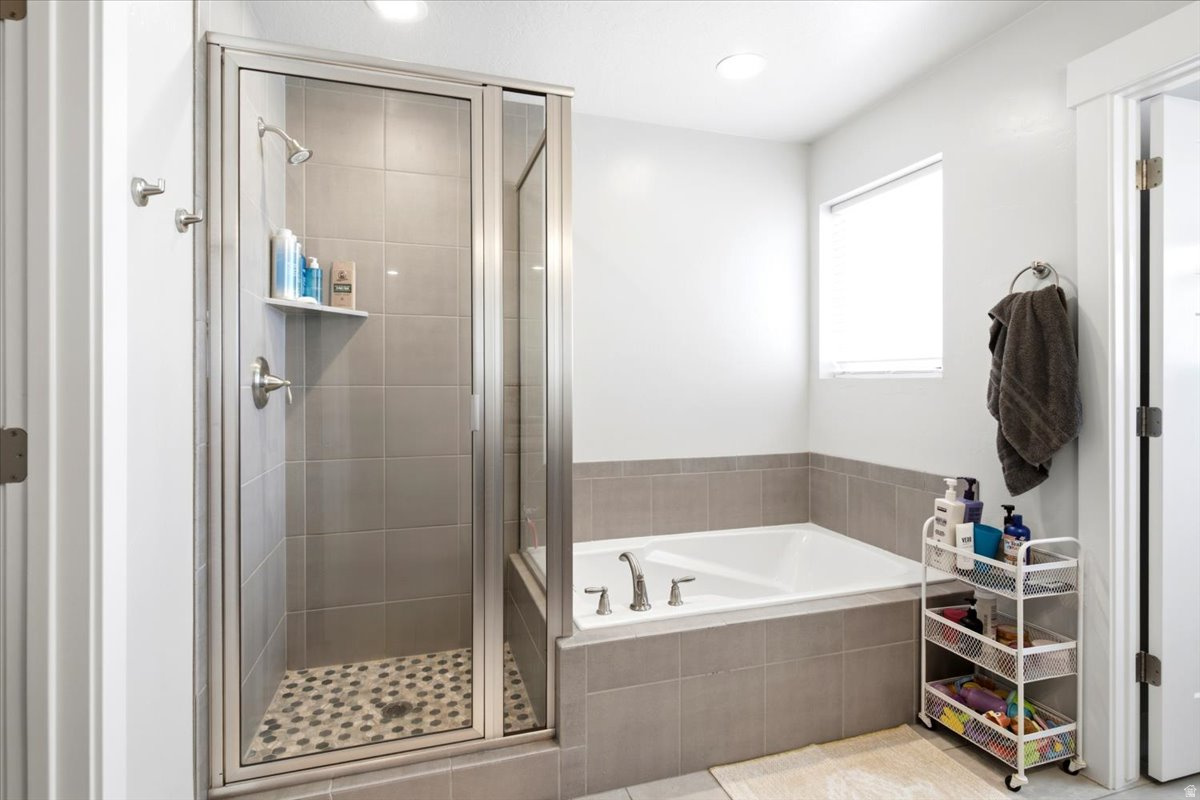 RIVERSTONE TOWNHOMES - Residential