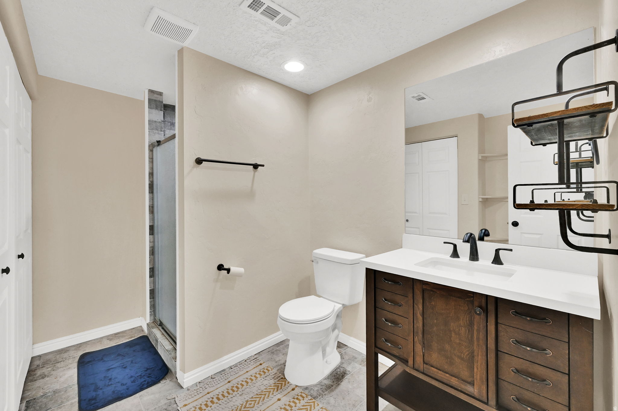 BUSH ESTATES - Residential