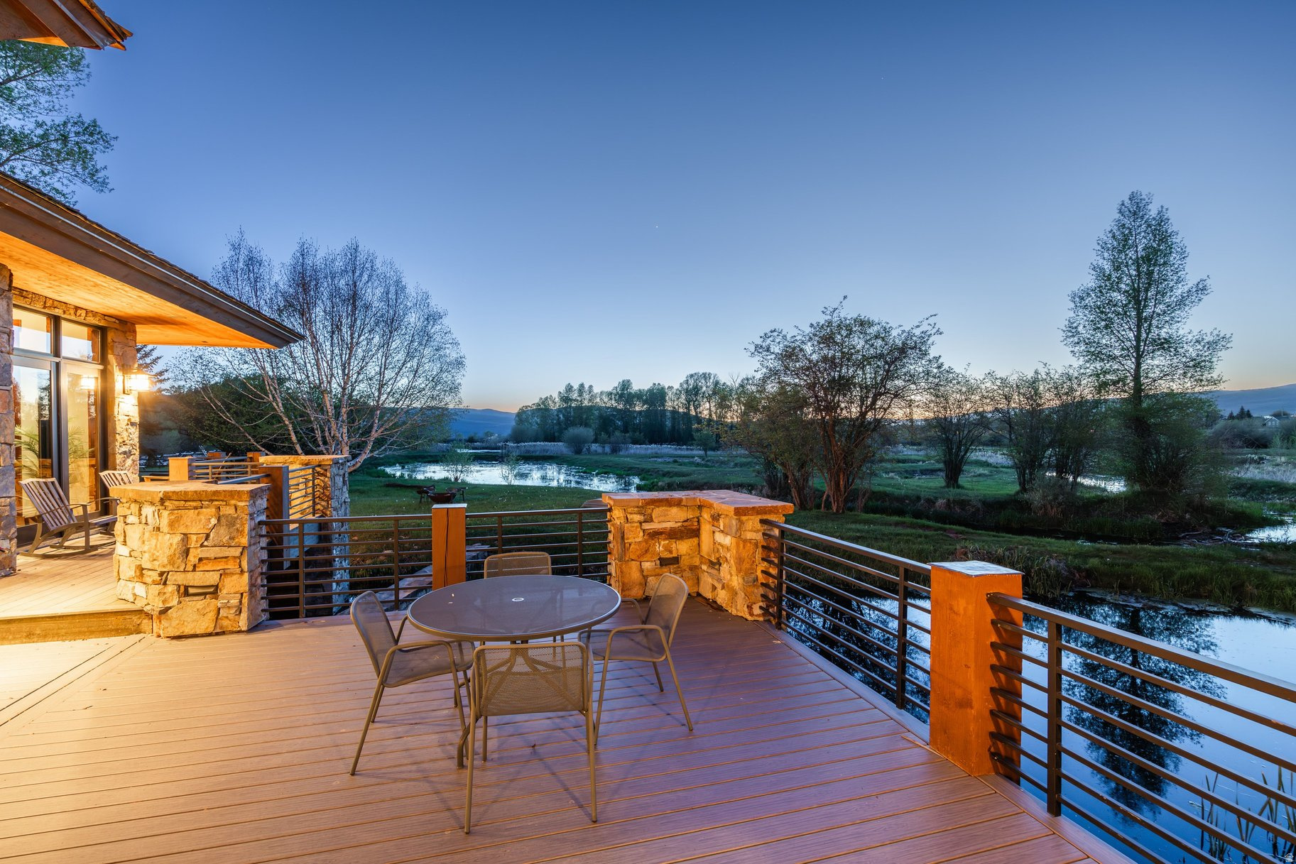 OAKLEY TOWN - Residential